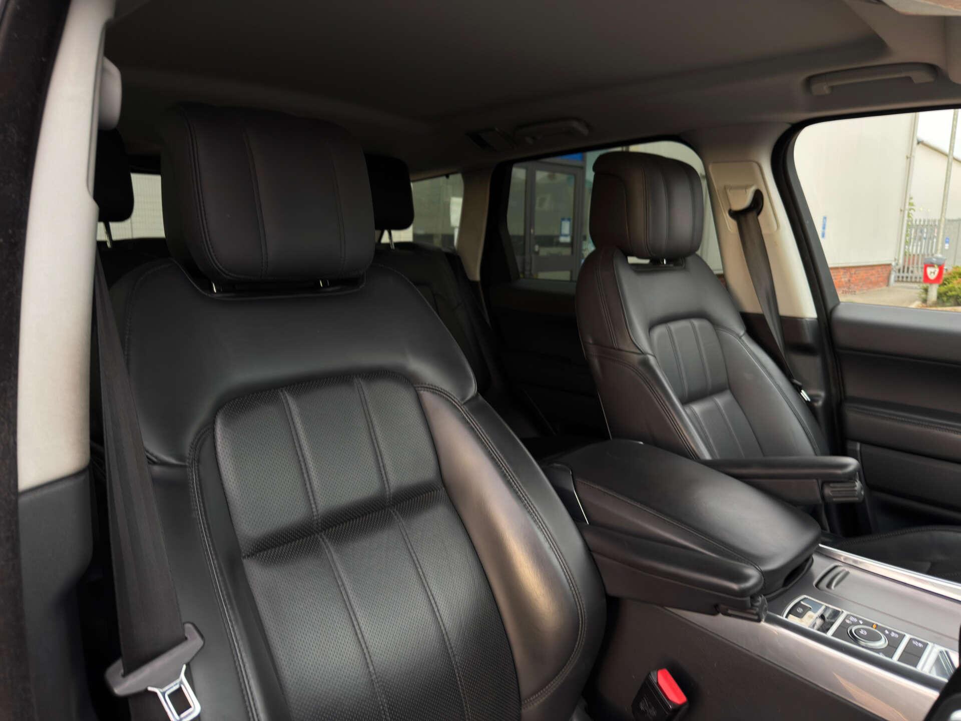 Land Rover Range Rover Sport view 14