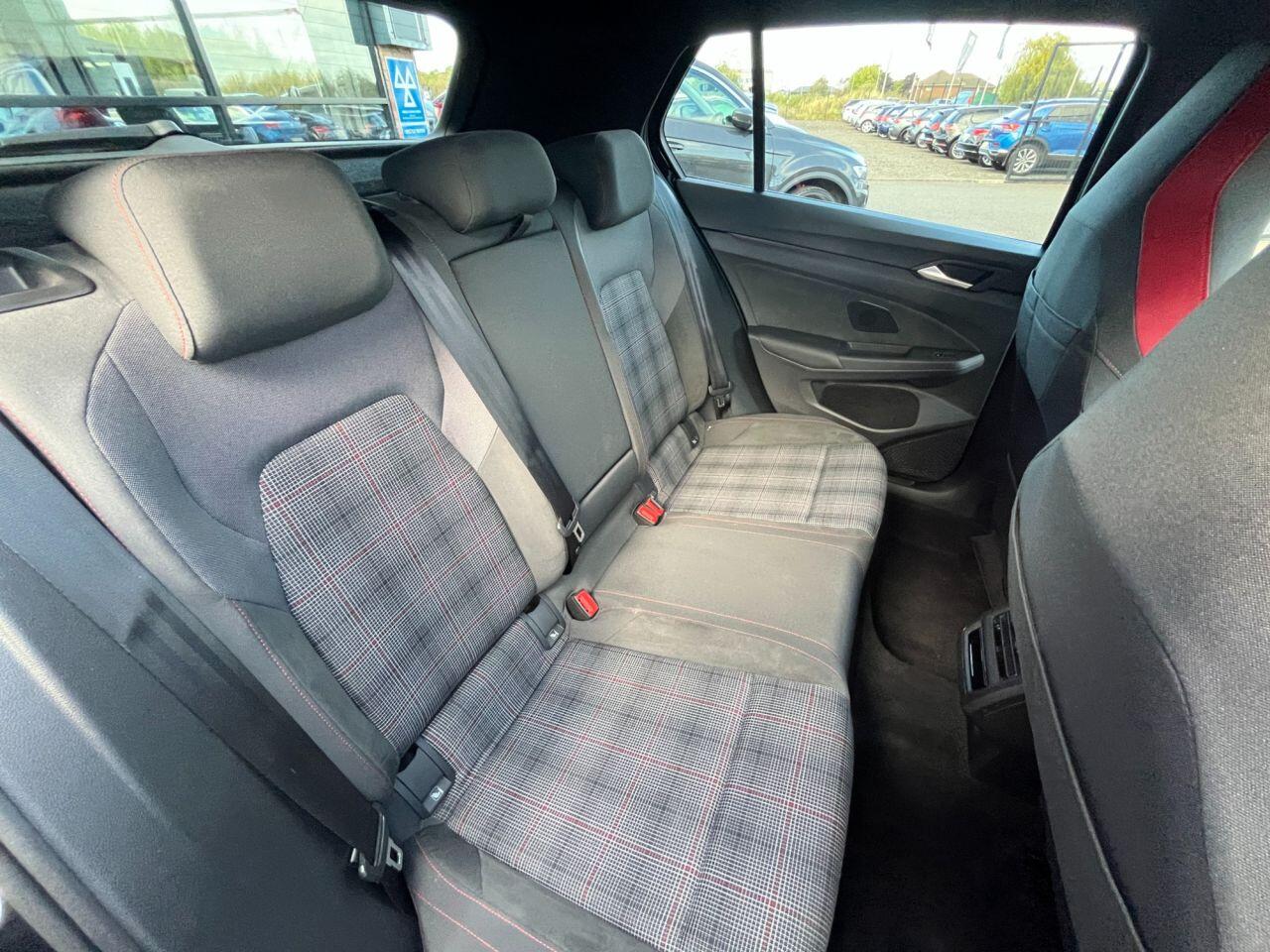 Volkswagen Golf view 14