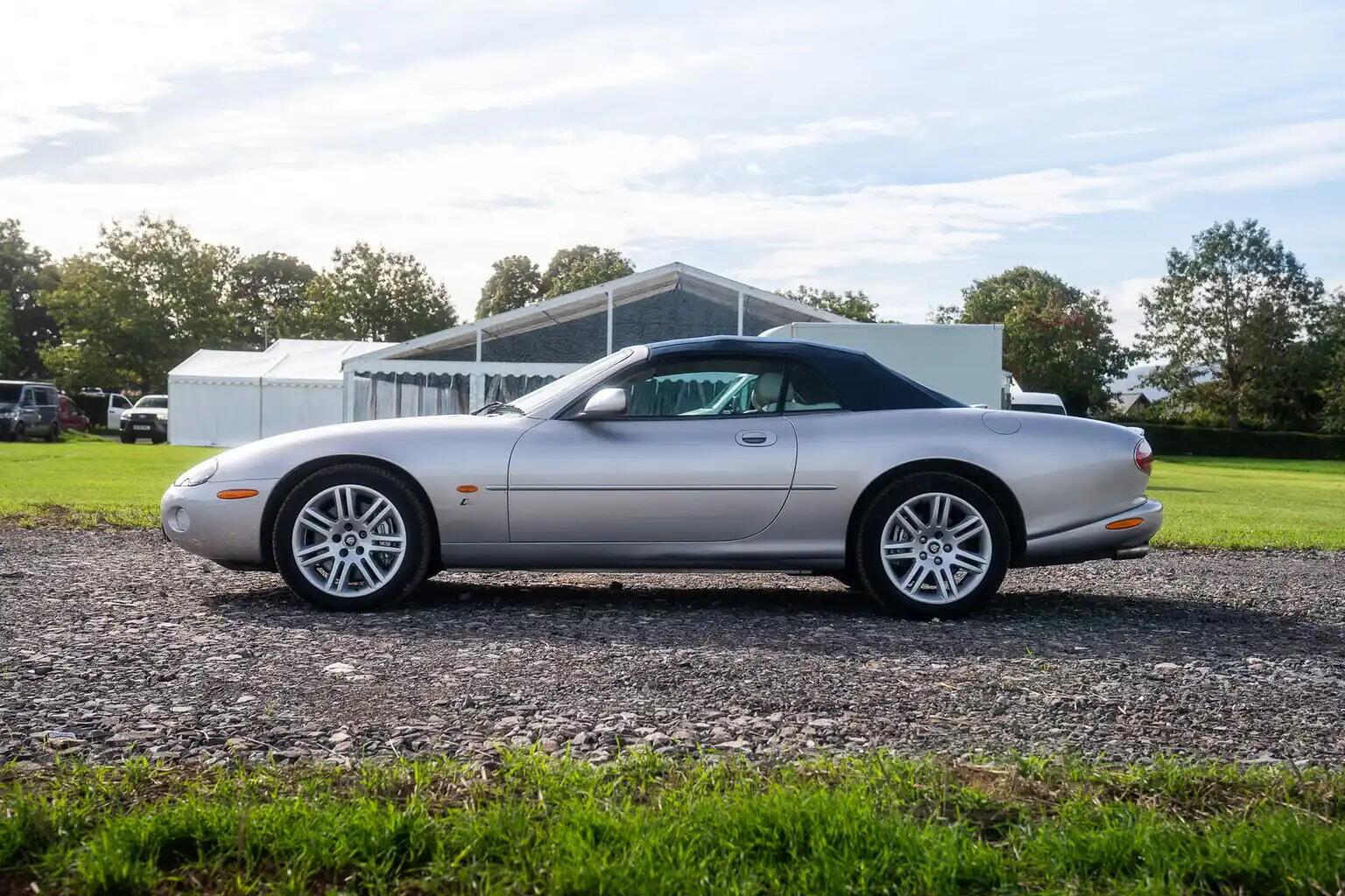 Jaguar XKR view 2