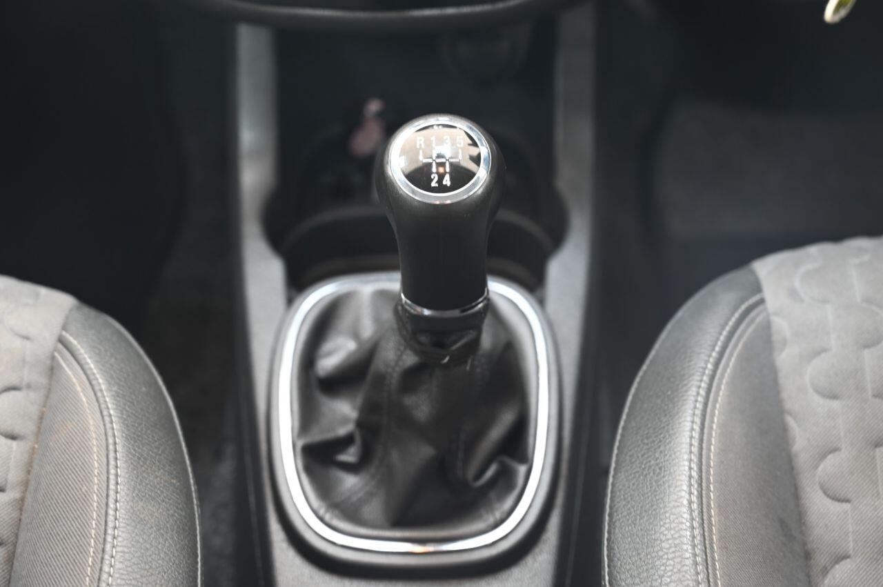 Vauxhall Corsa view 28
