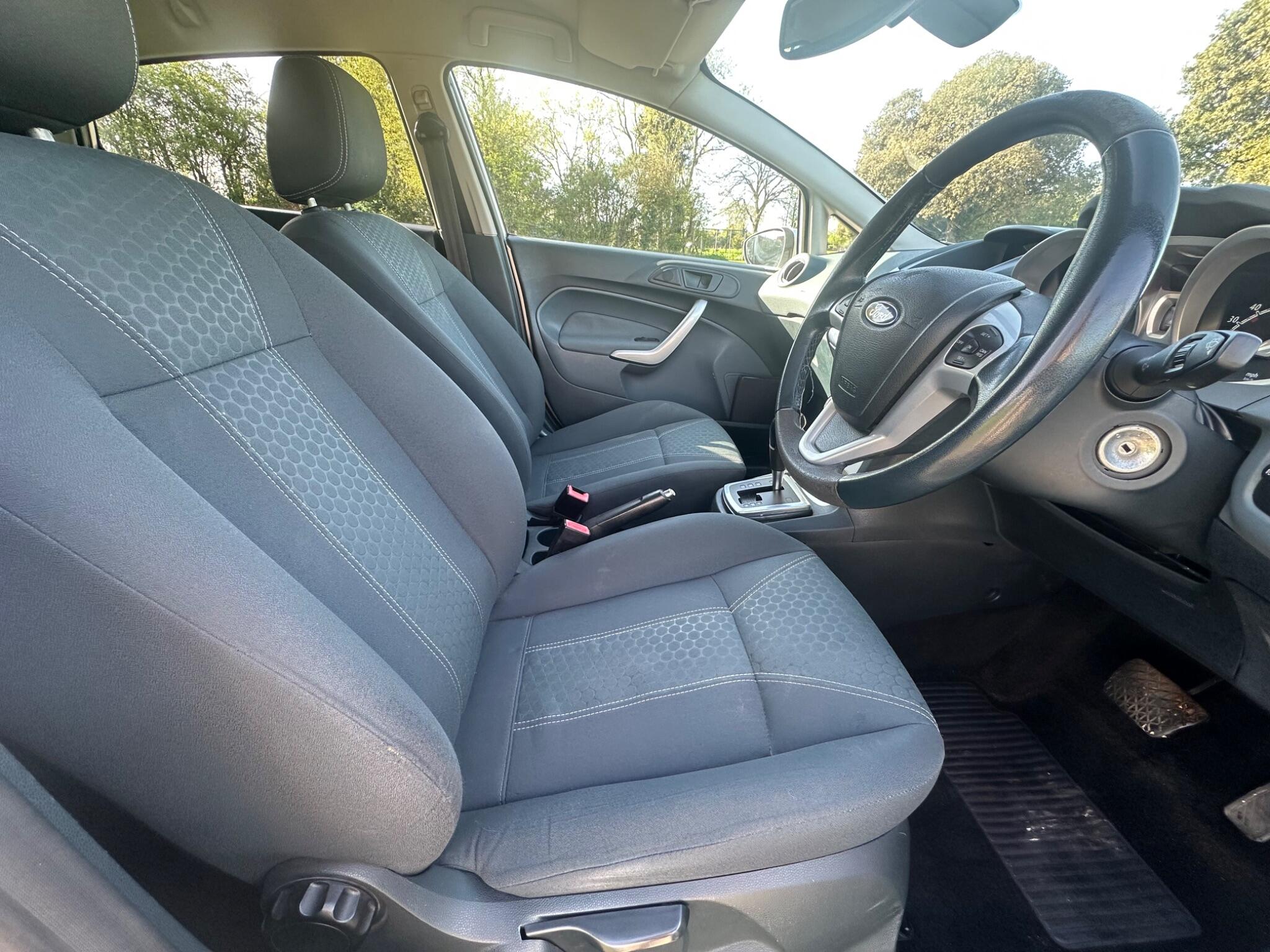 Ford Fiesta view 32