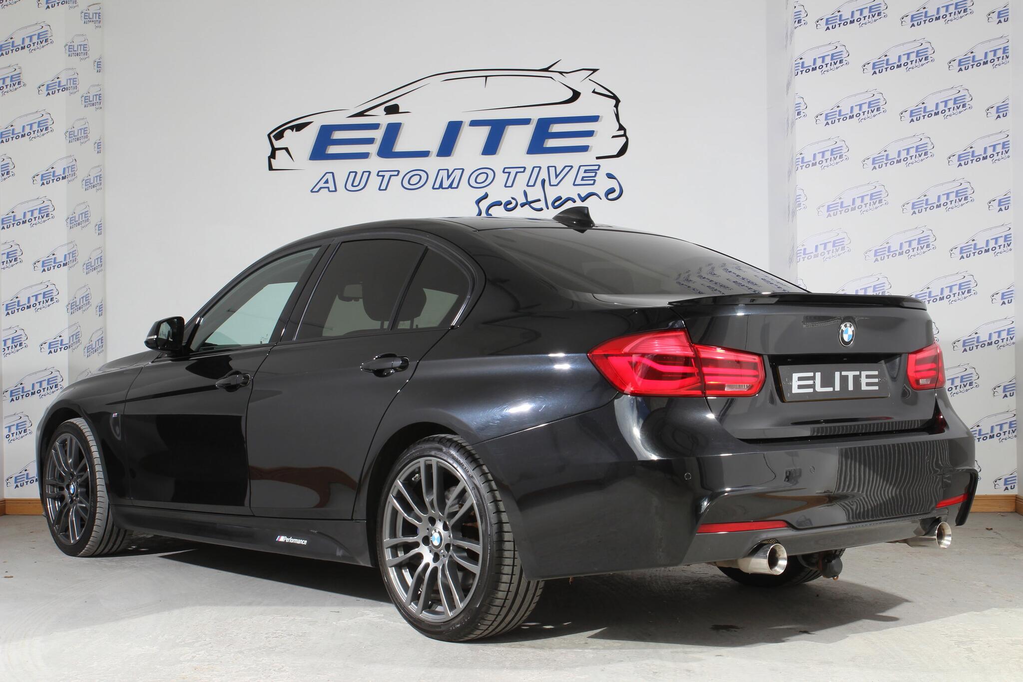 BMW 3 Series view 9
