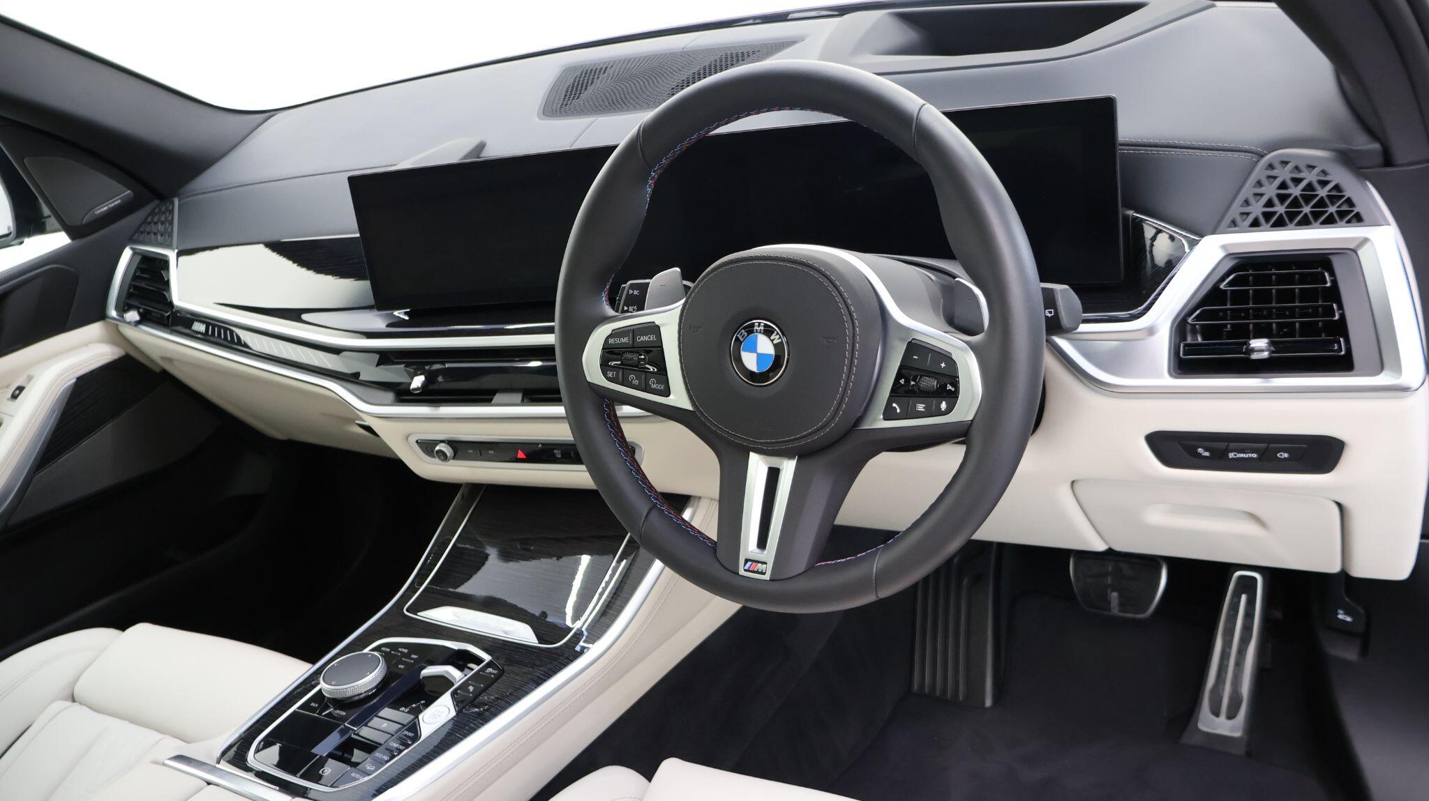 BMW X5 view 6