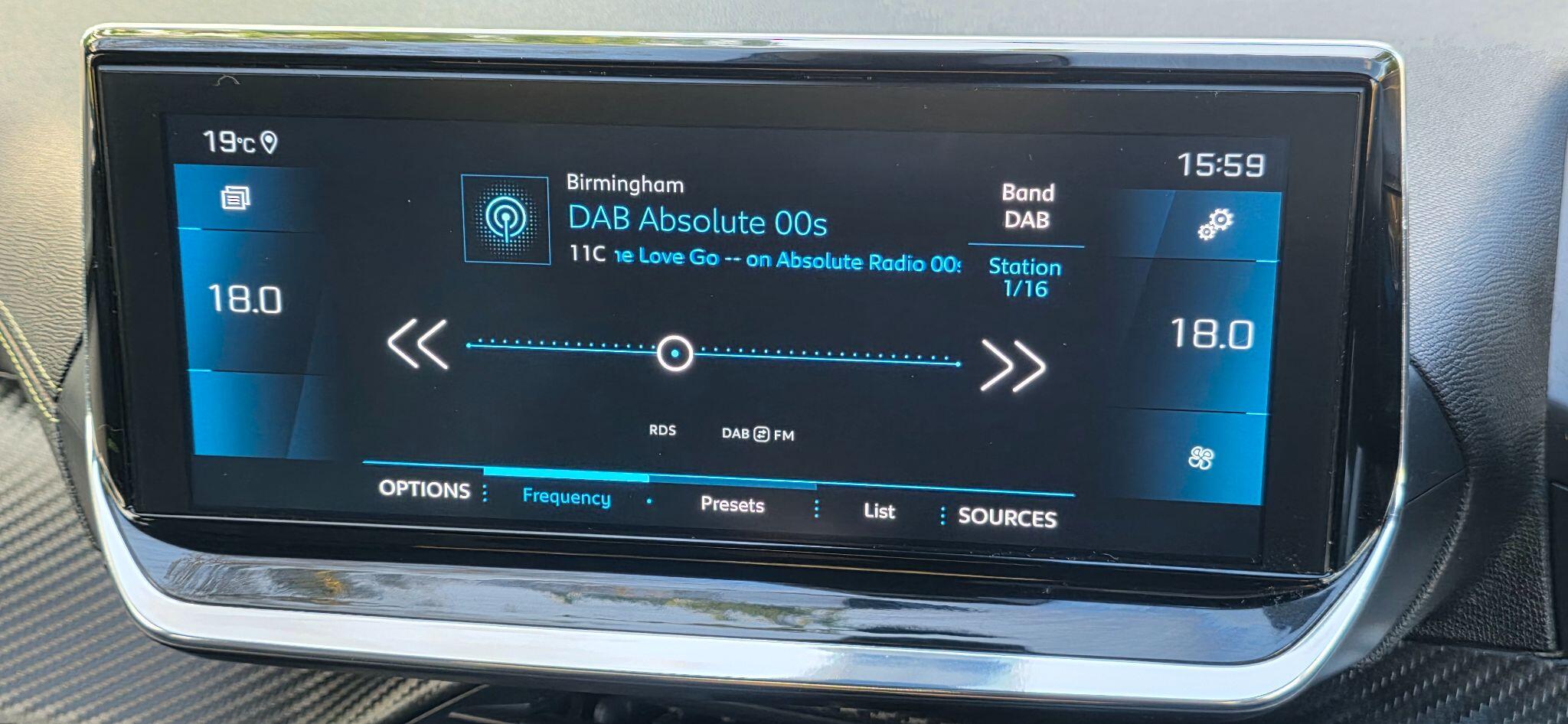 Peugeot 2008 view 40