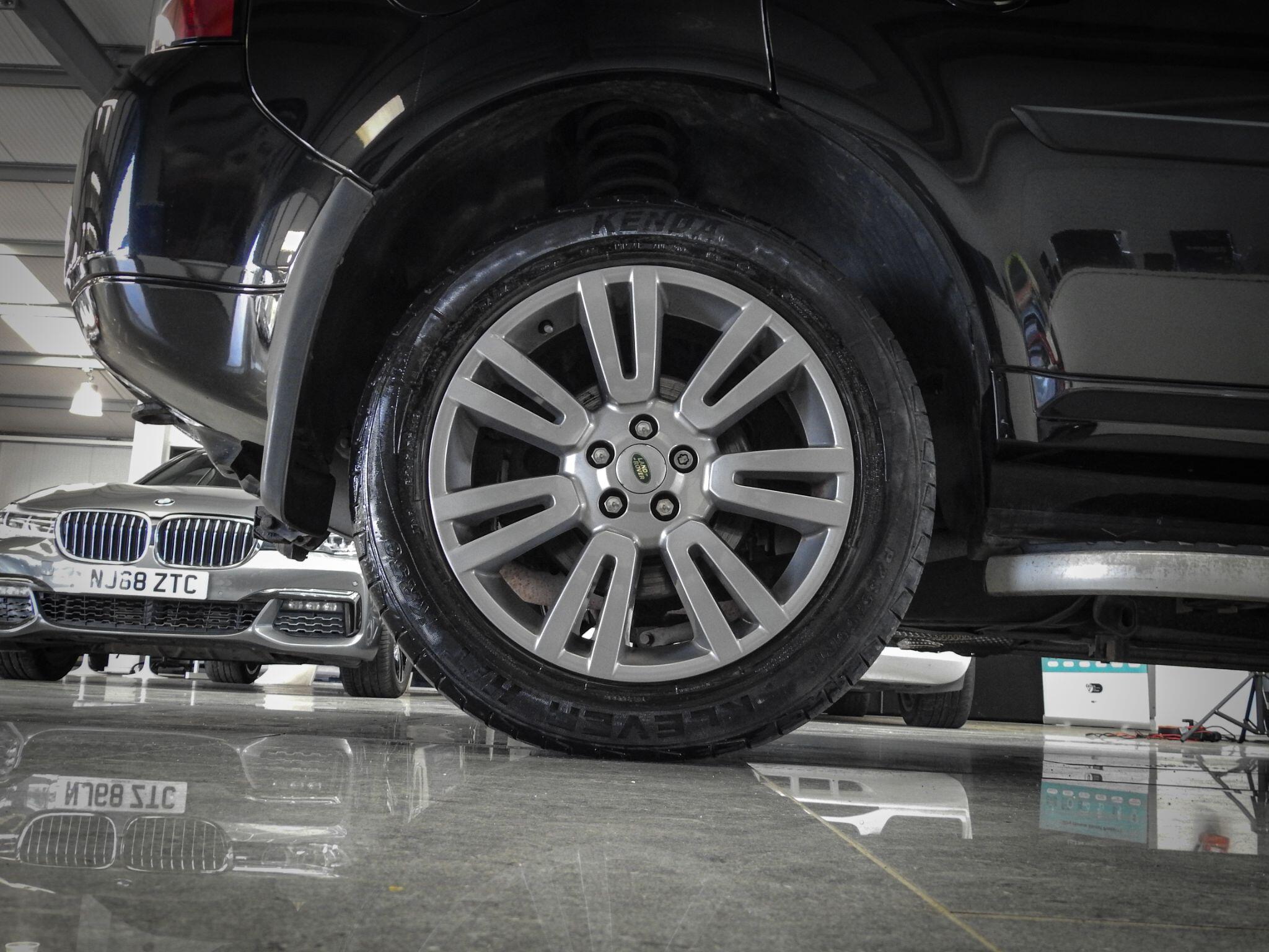 Land Rover Freelander view 24