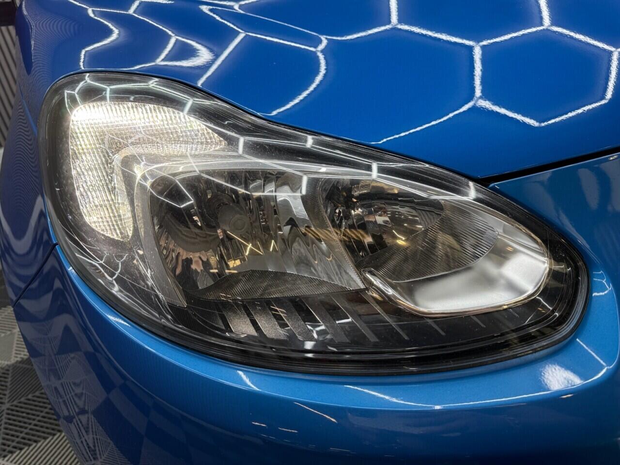 Vauxhall Adam view 3