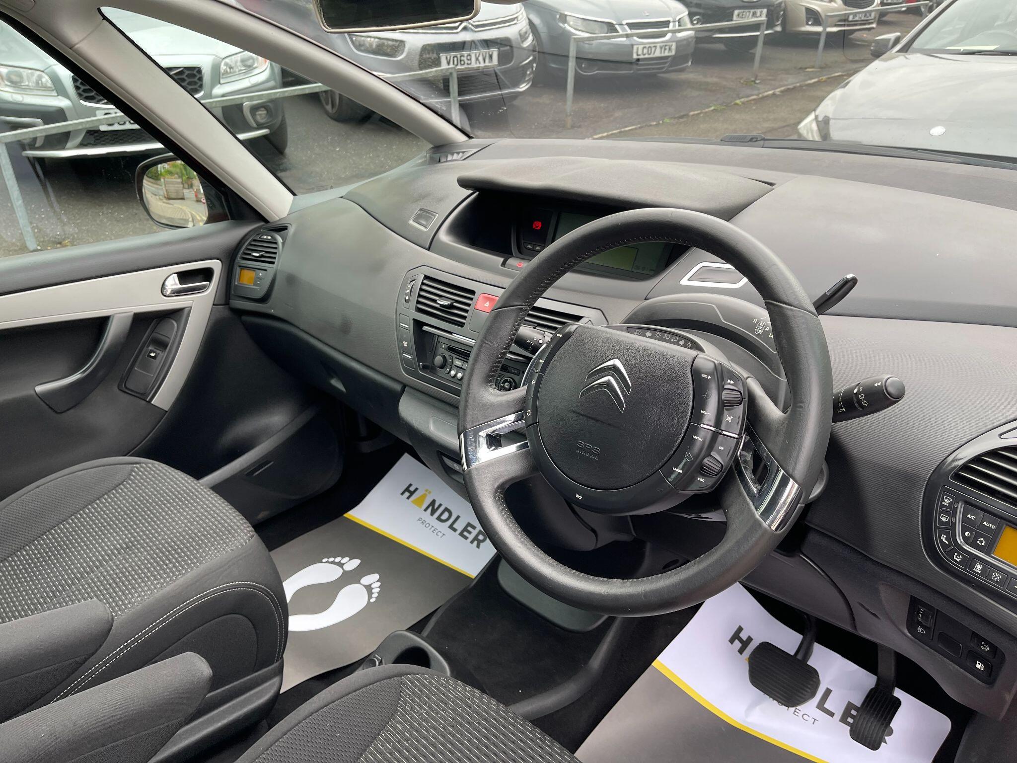 Citroen Grand C4 Picasso view 23