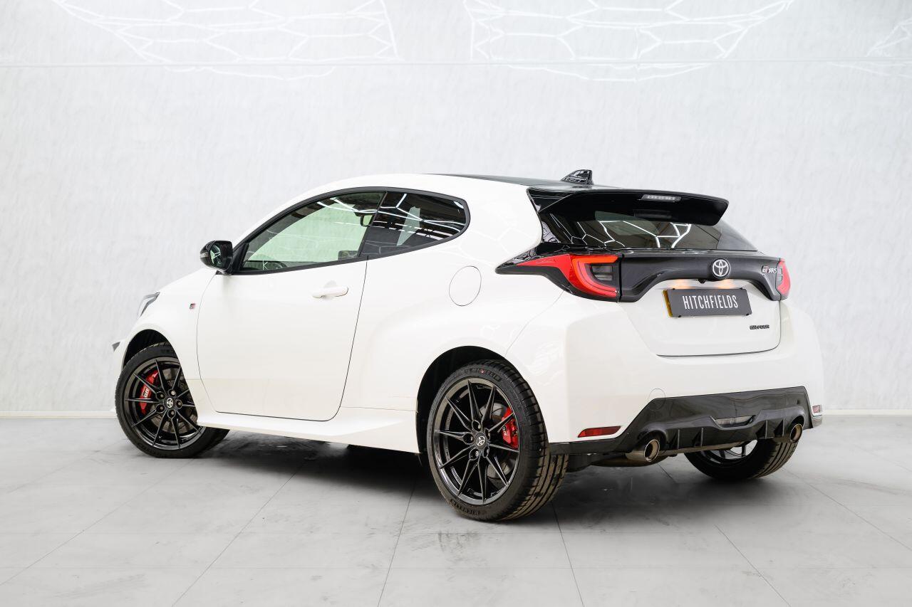 Toyota Yaris view 8