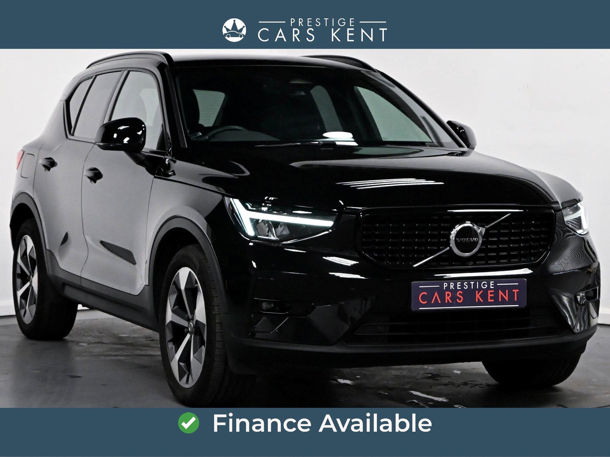2022 Volvo XC40 in Black for sale