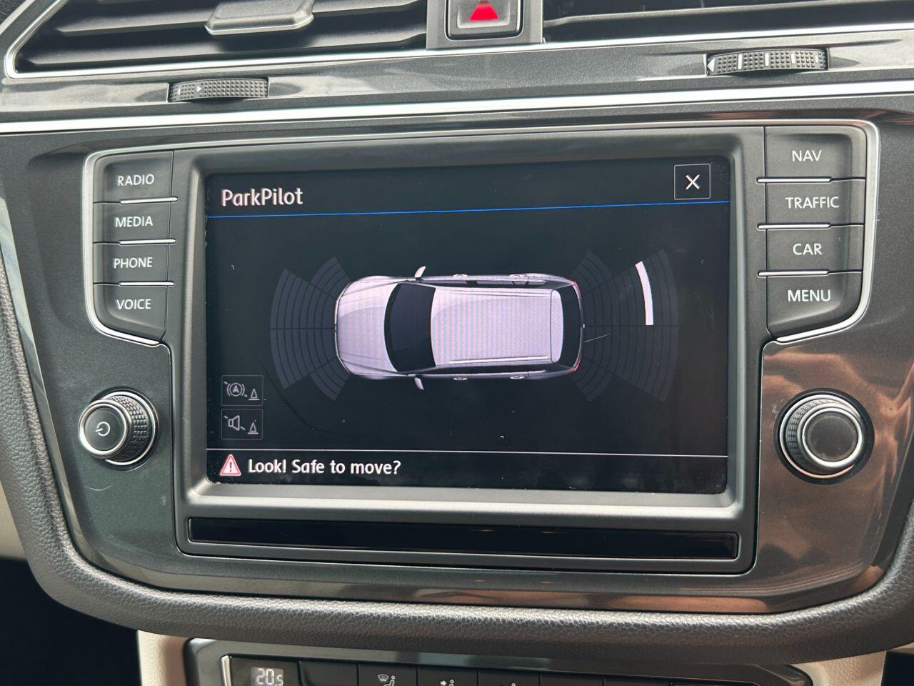 Volkswagen Tiguan view 21
