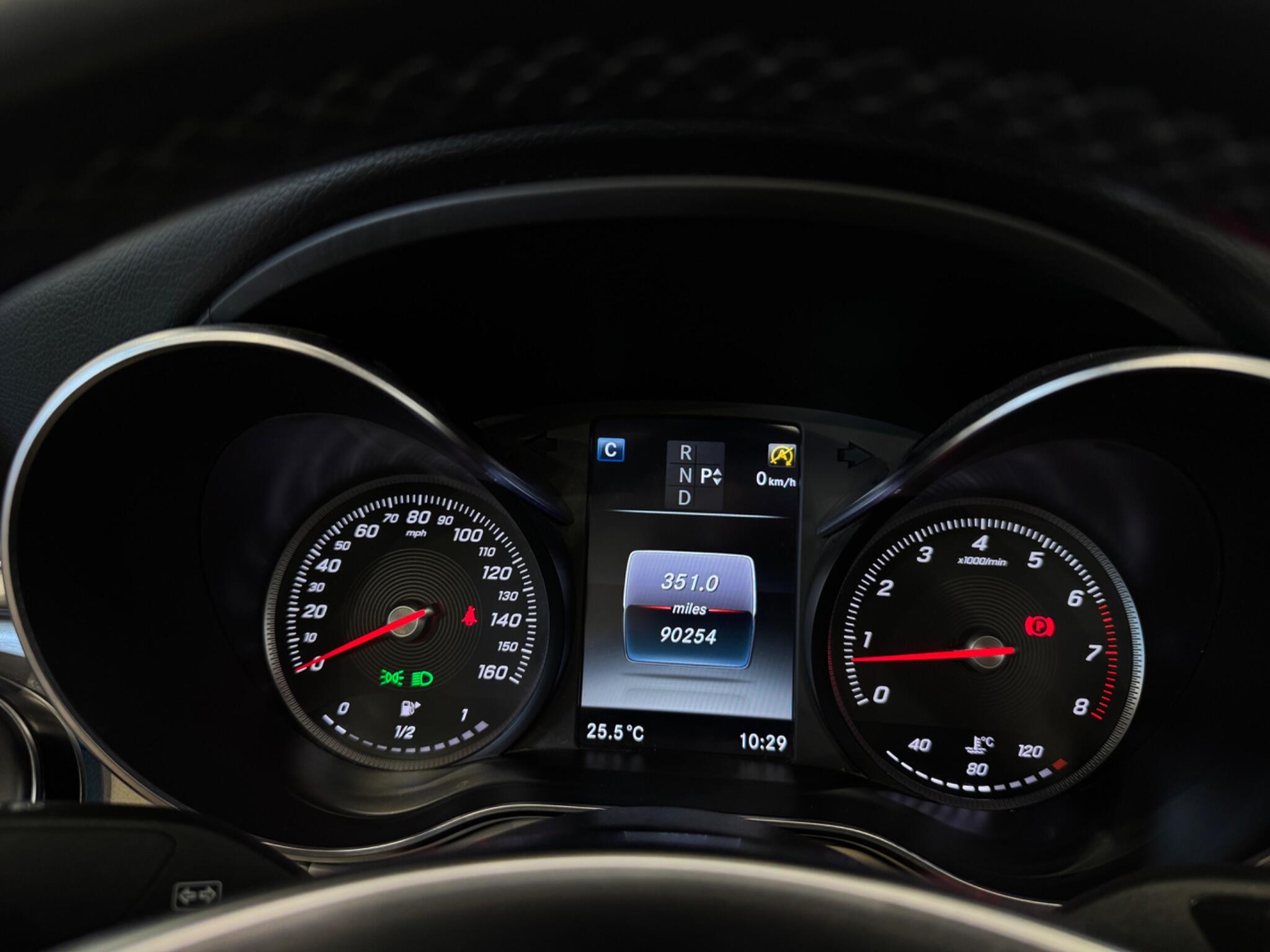 Mercedes-Benz C-Class view 18