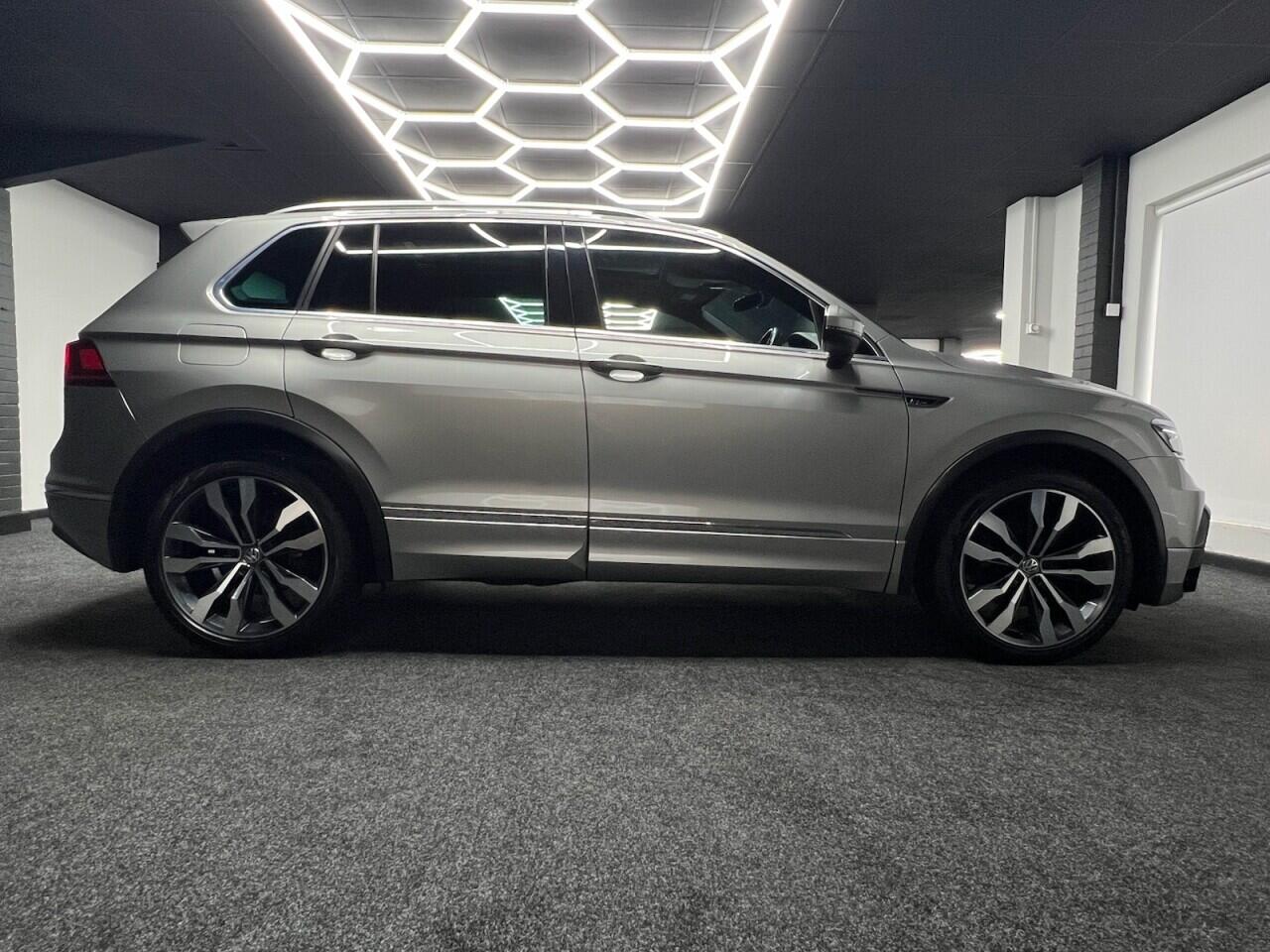 Volkswagen Tiguan view 15