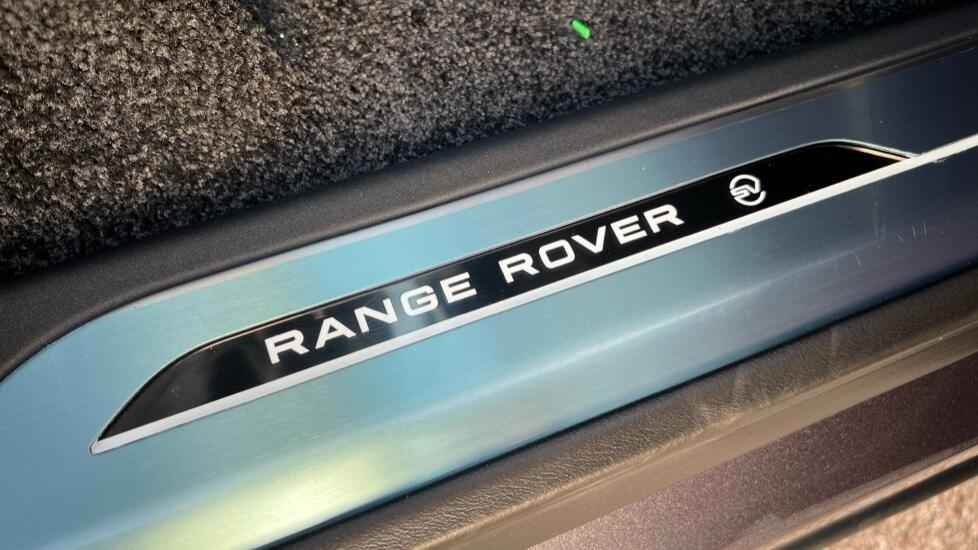 Land Rover Range Rover view 20