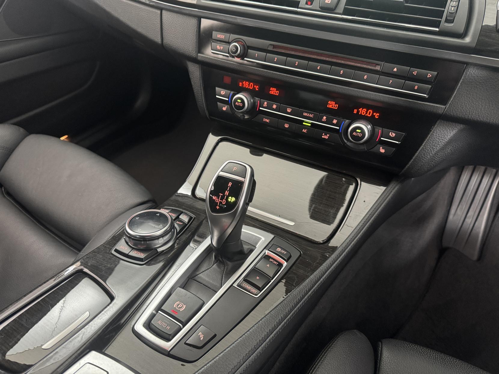 BMW 5 Series view 73