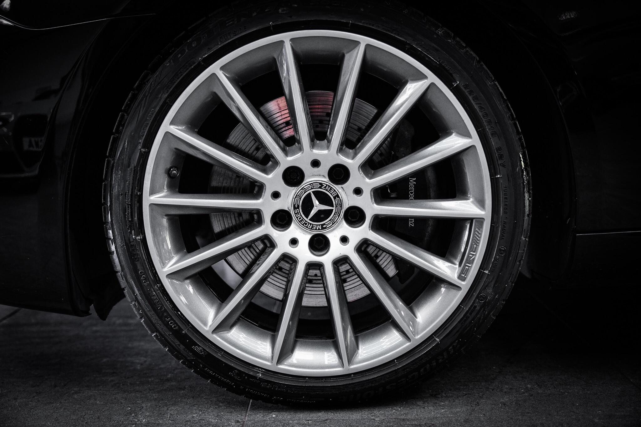 Mercedes-Benz SLC view 28