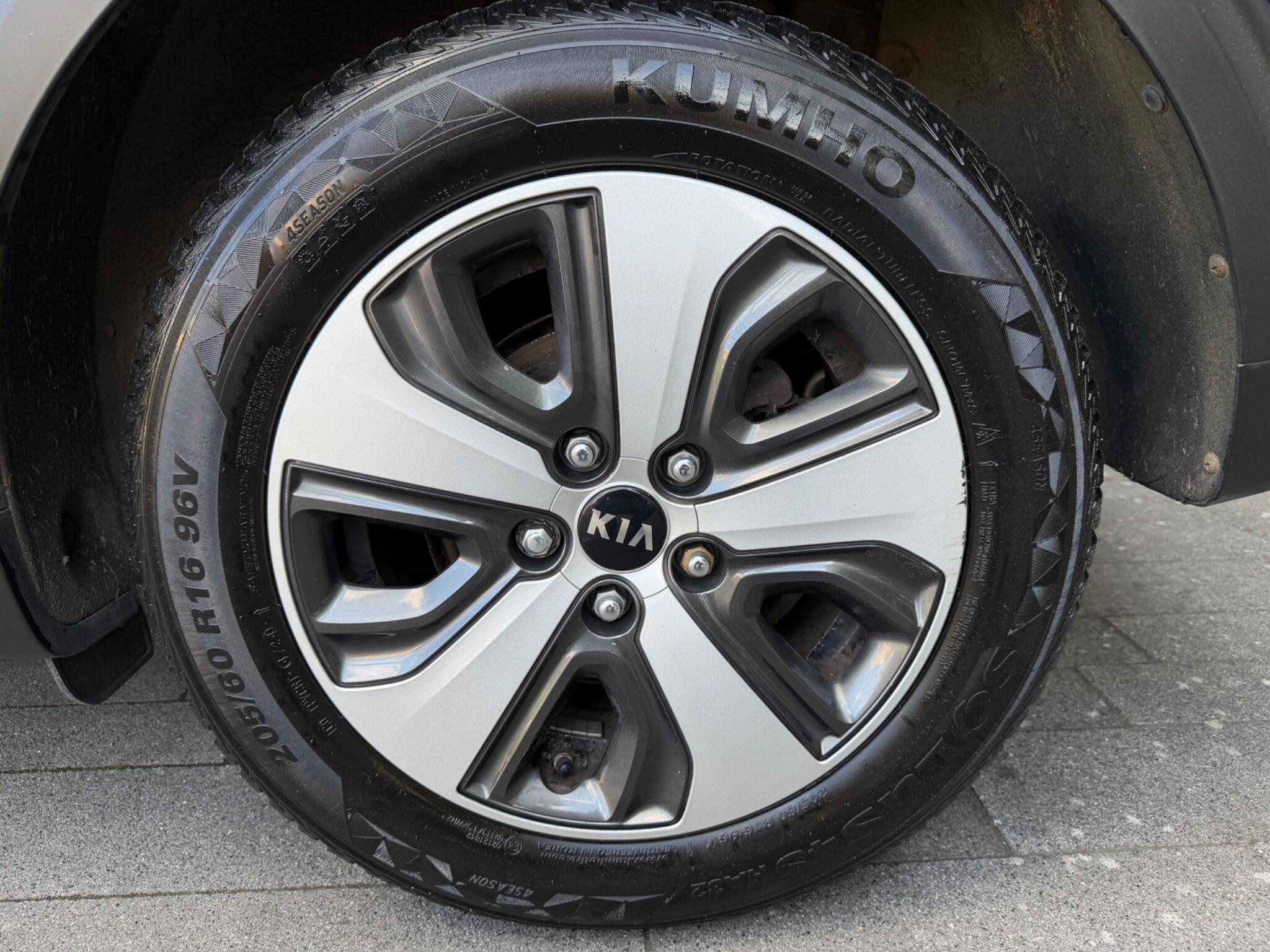 Kia Niro view 29