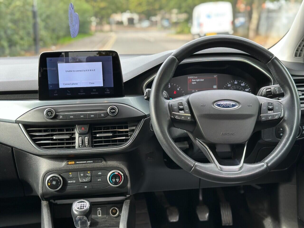 Ford Focus view 10