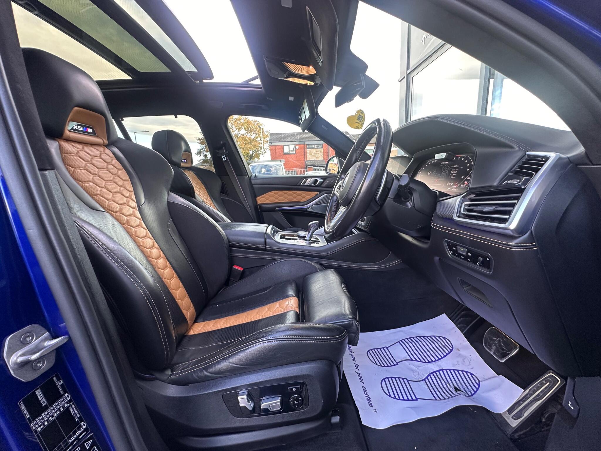 BMW X5 M view 8