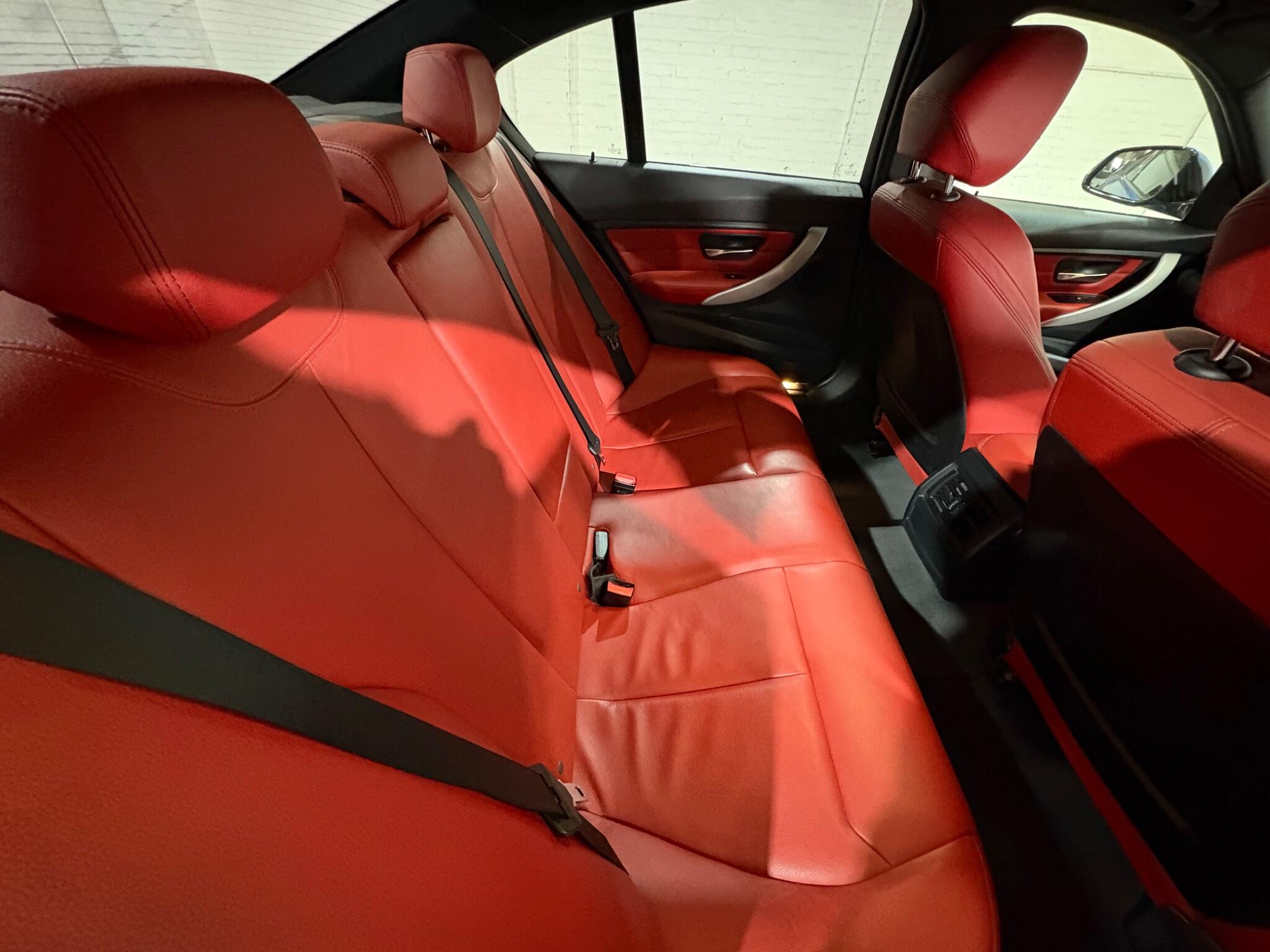 BMW 3 Series view 51
