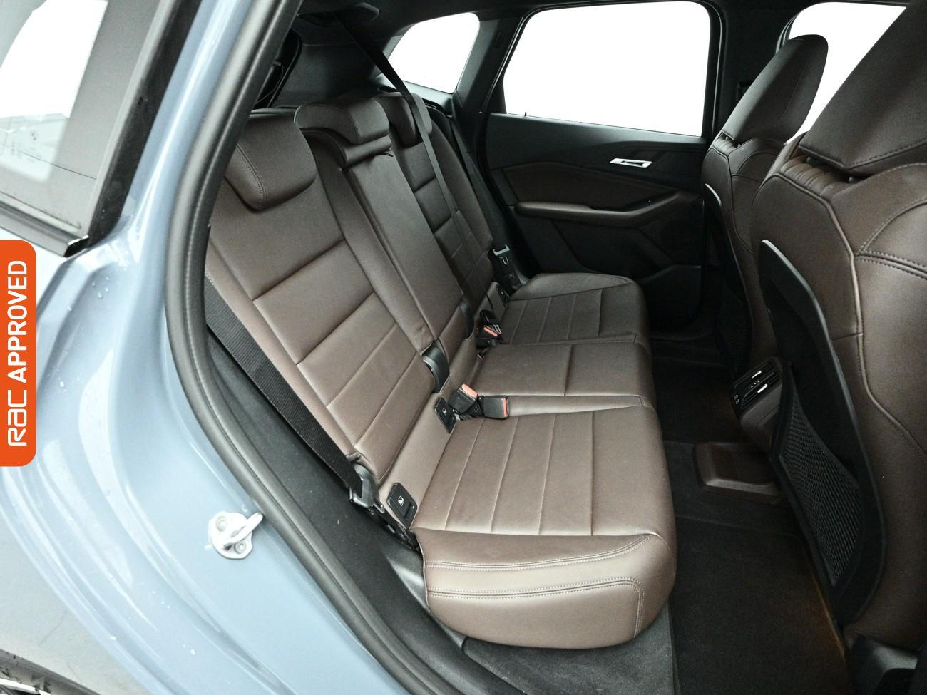 BMW 2 Series view 14