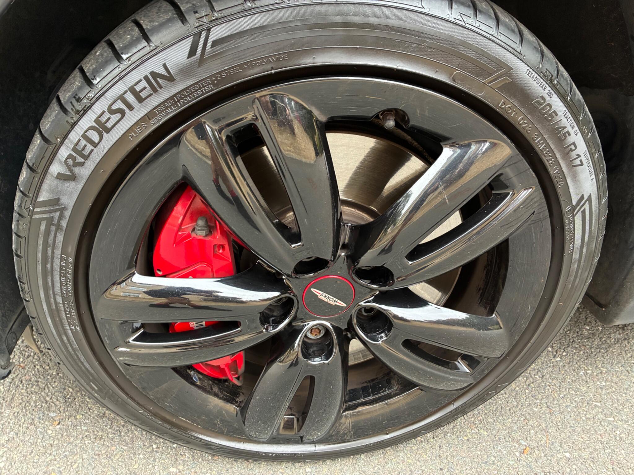 Mini Hatch view 12