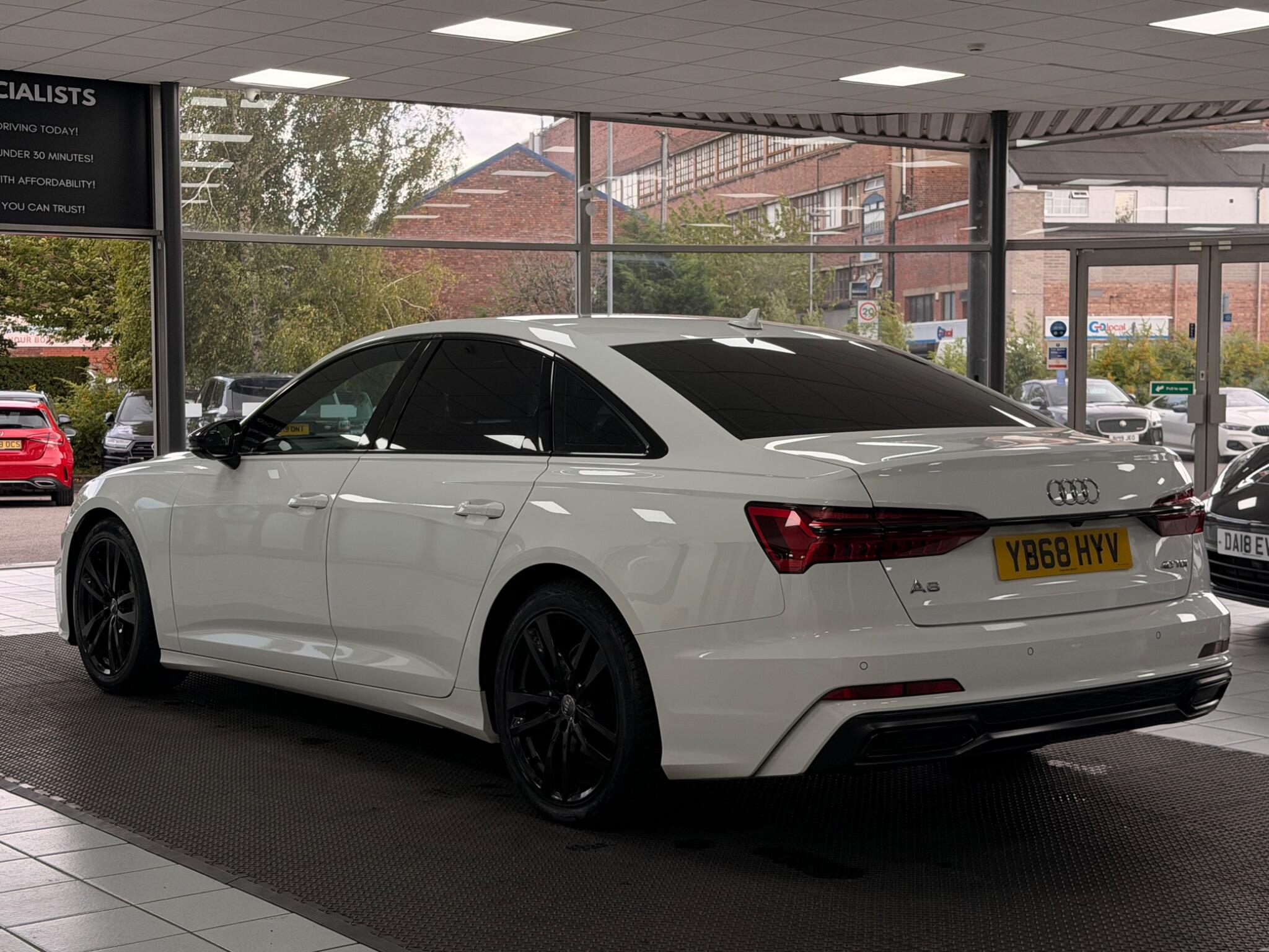 Audi A6 view 7