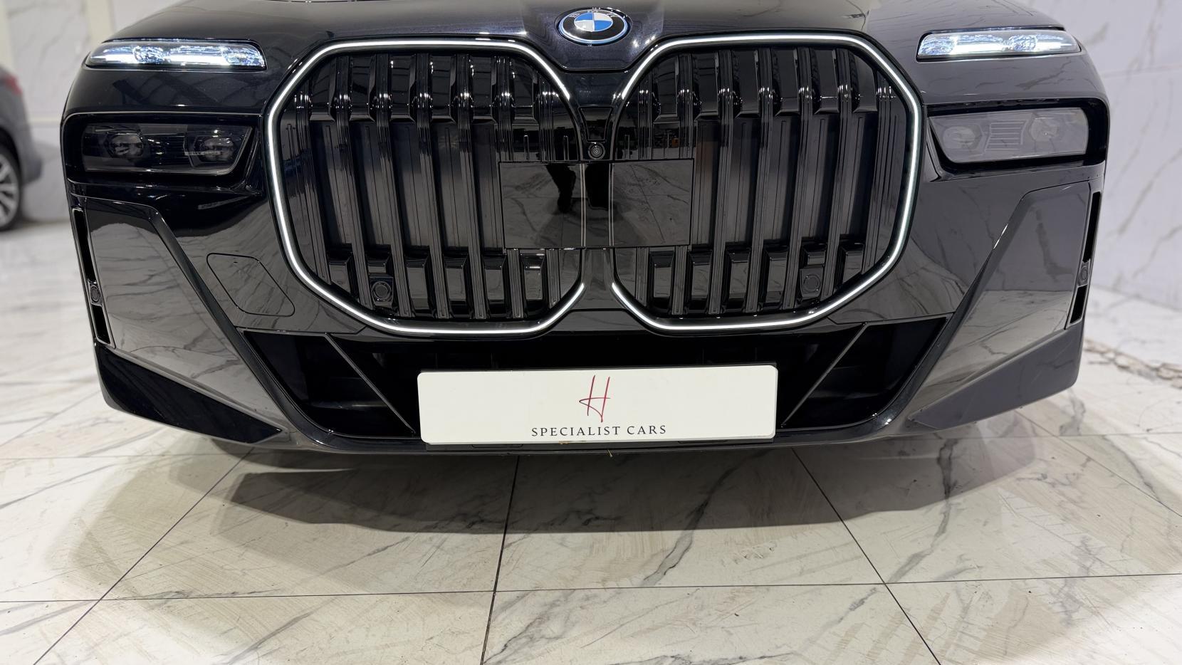 BMW i7 view 54