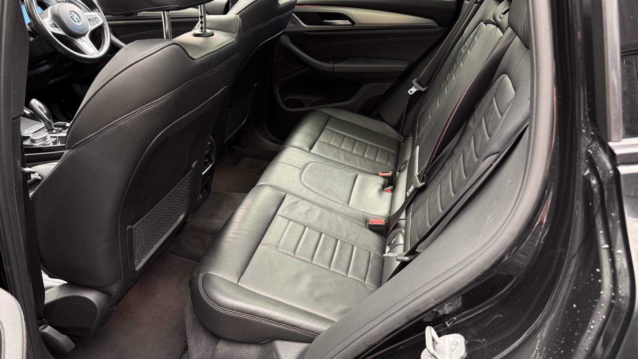 BMW X3 view 18