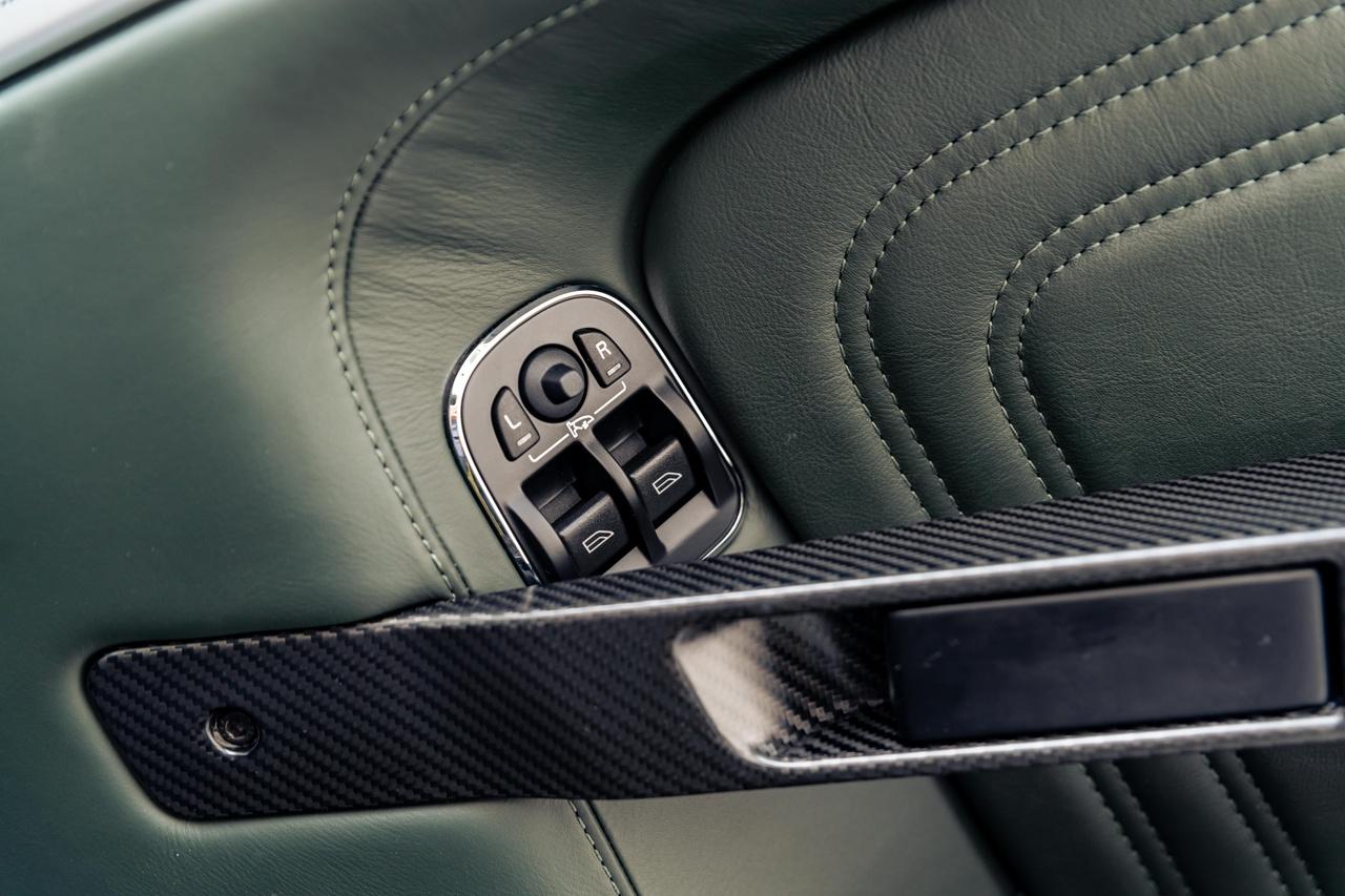 Aston Martin DBS view 29