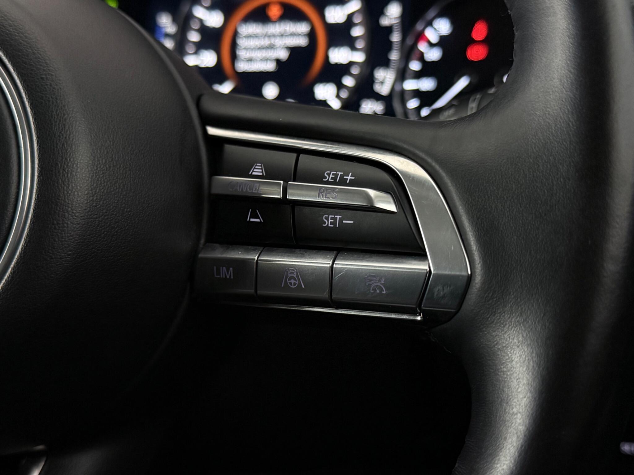 Mazda CX-30 view 17