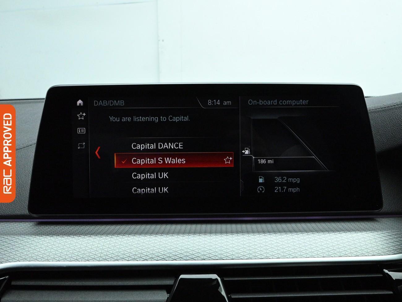 BMW 5 Series view 18