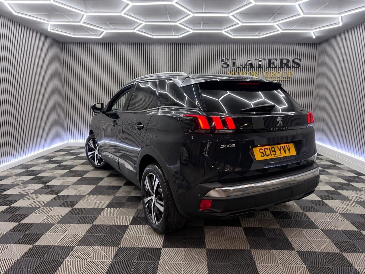 Peugeot 3008 view 34