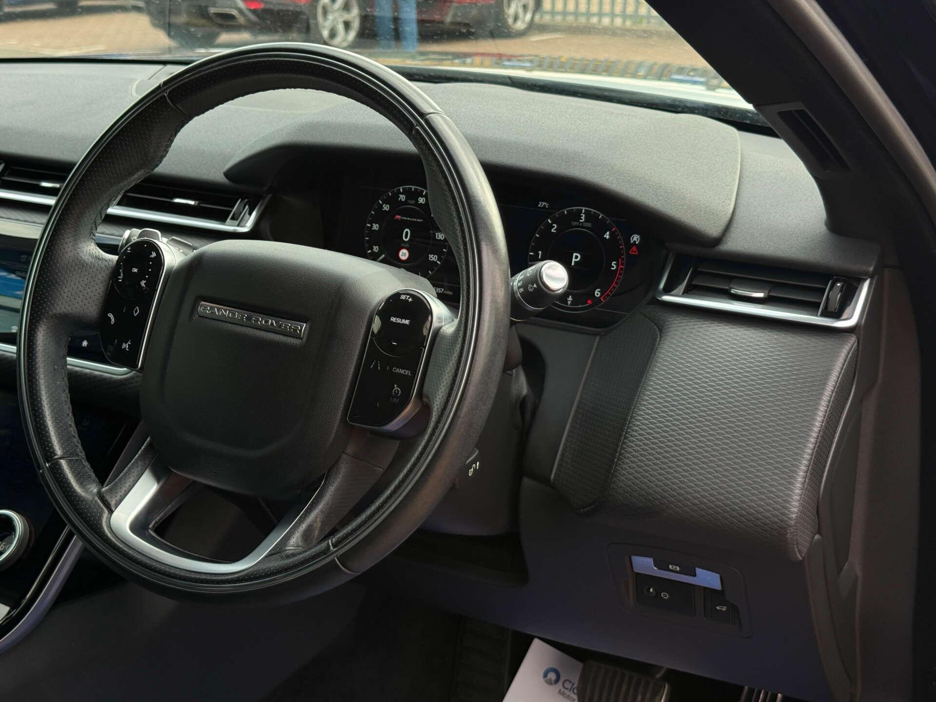Land Rover Range Rover Velar view 51