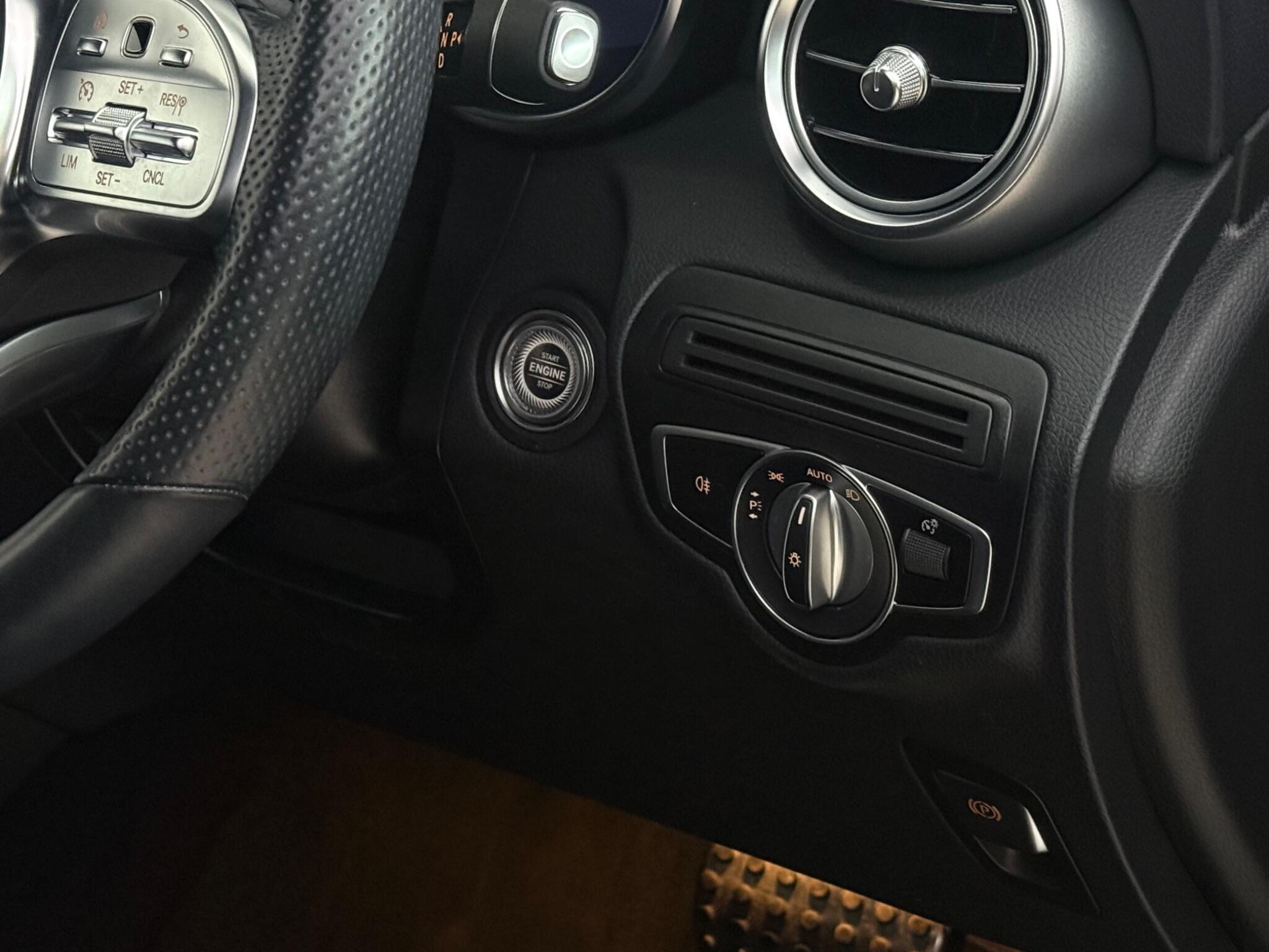 Mercedes-Benz GLC view 18