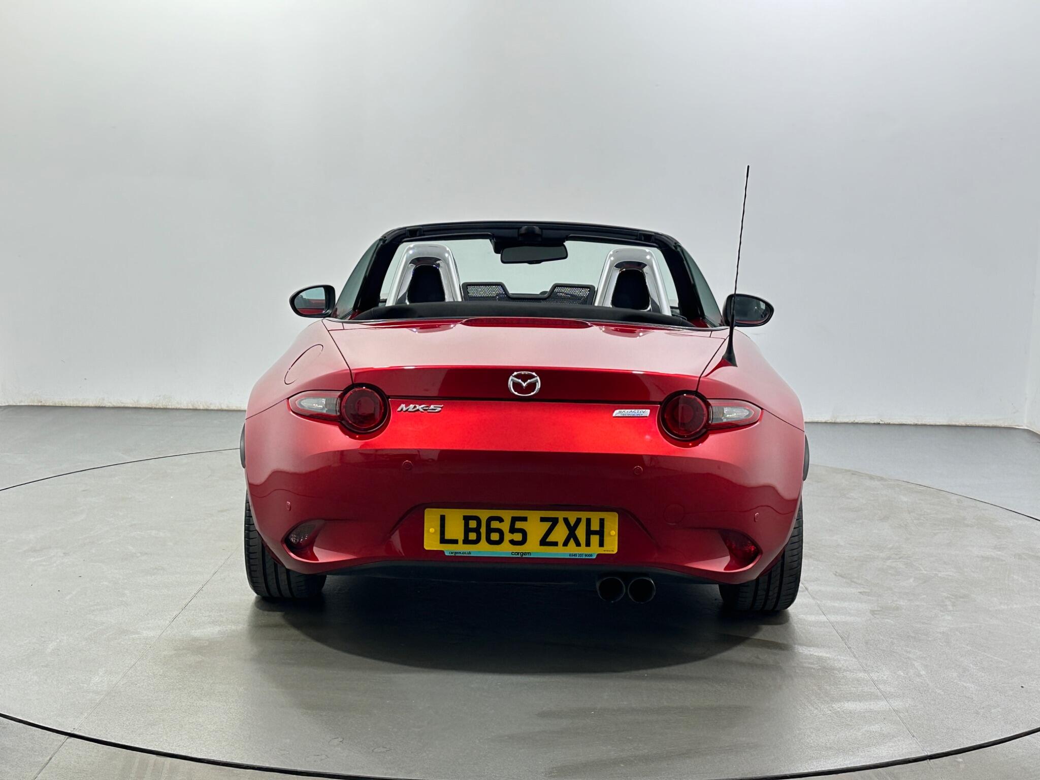 Mazda MX-5 view 7