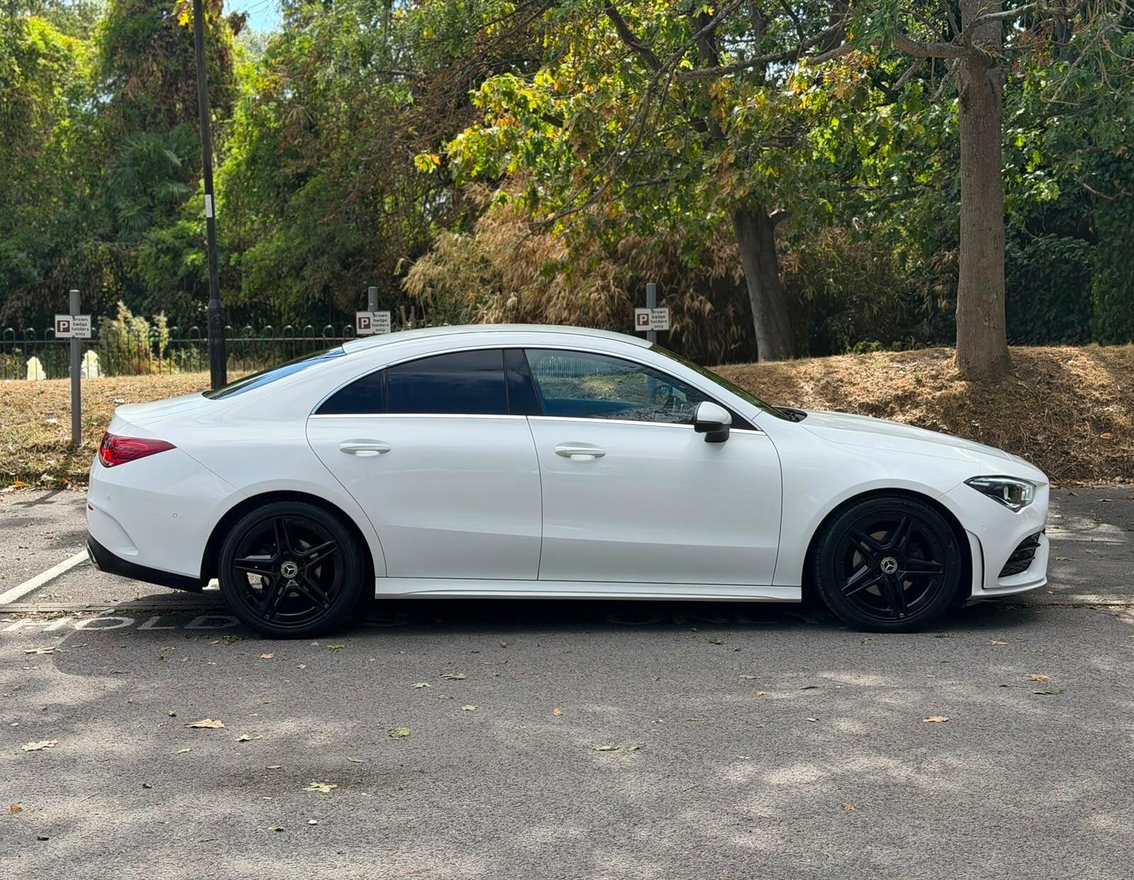 Mercedes-Benz Cla view 3