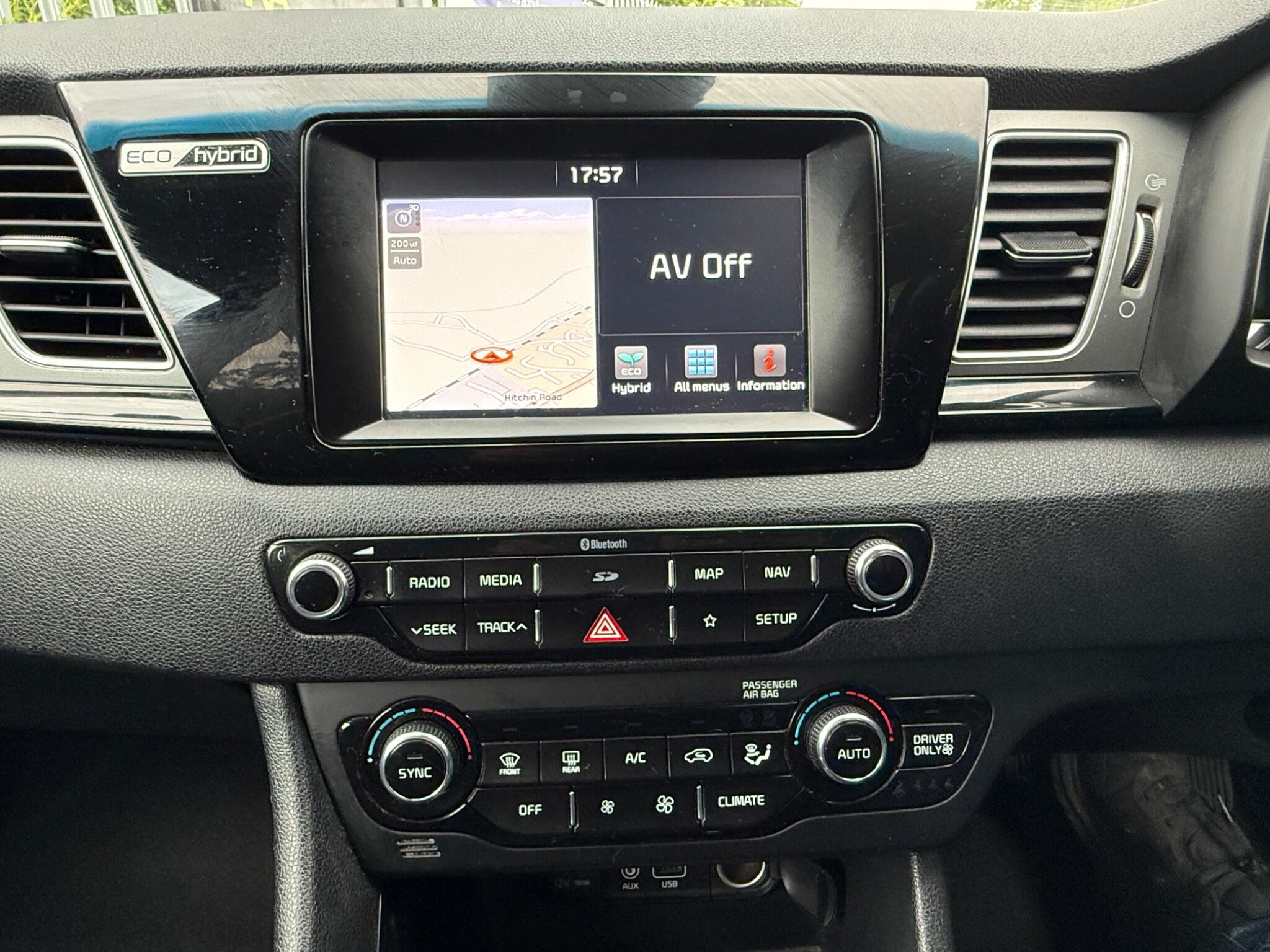 2018 Kia Niro image 35