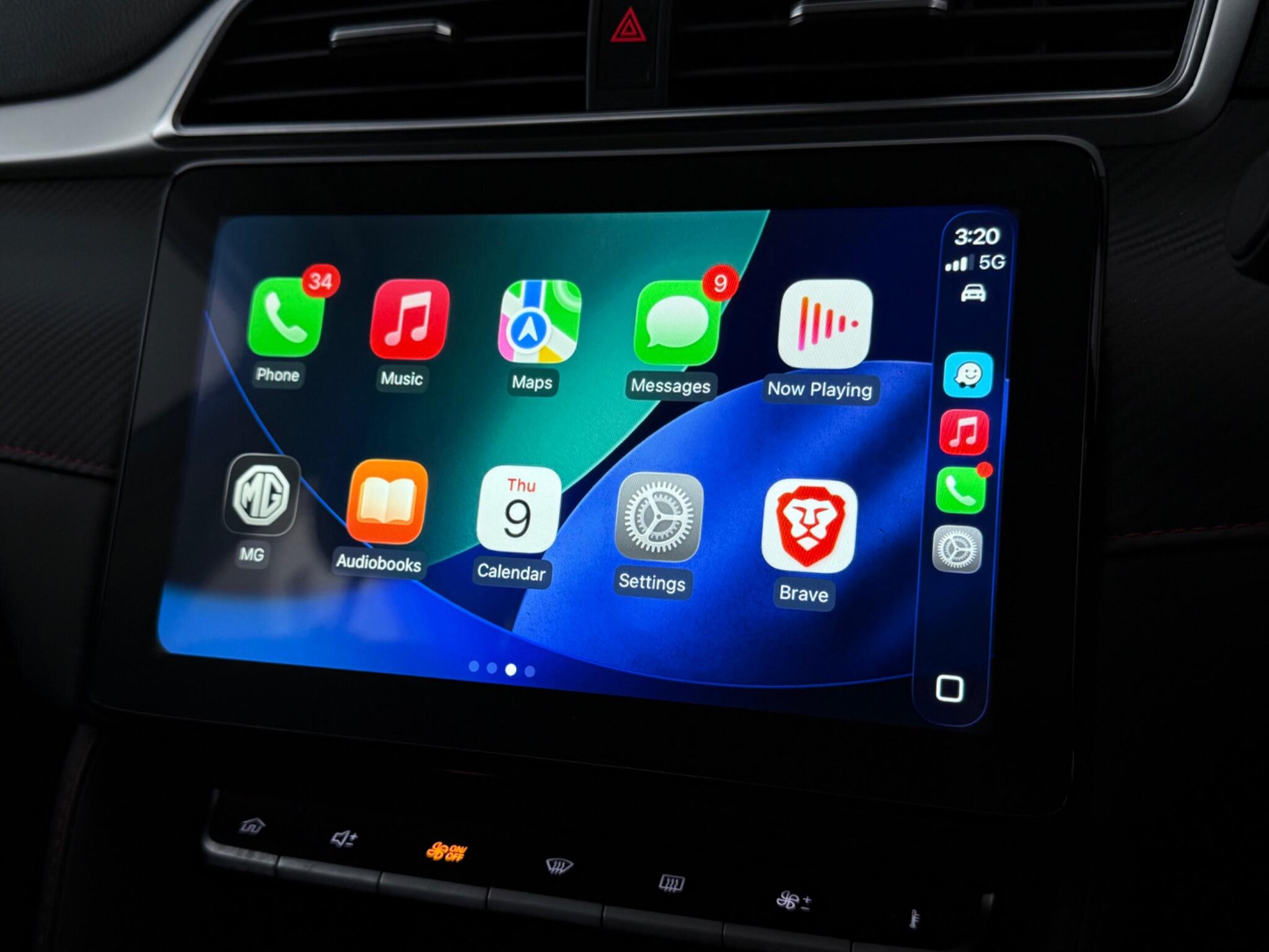 MG ZS view 24