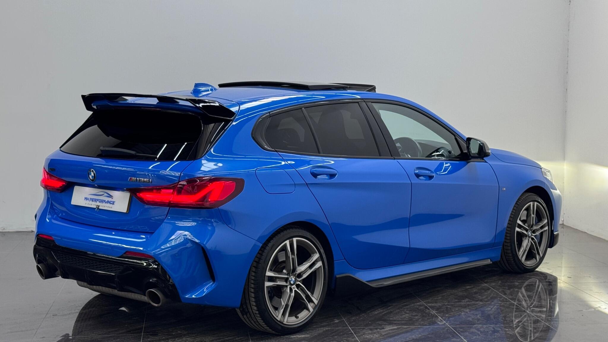 BMW 1 Series view 56