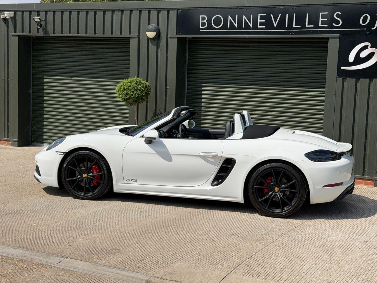 Porsche 718 Boxster view 7