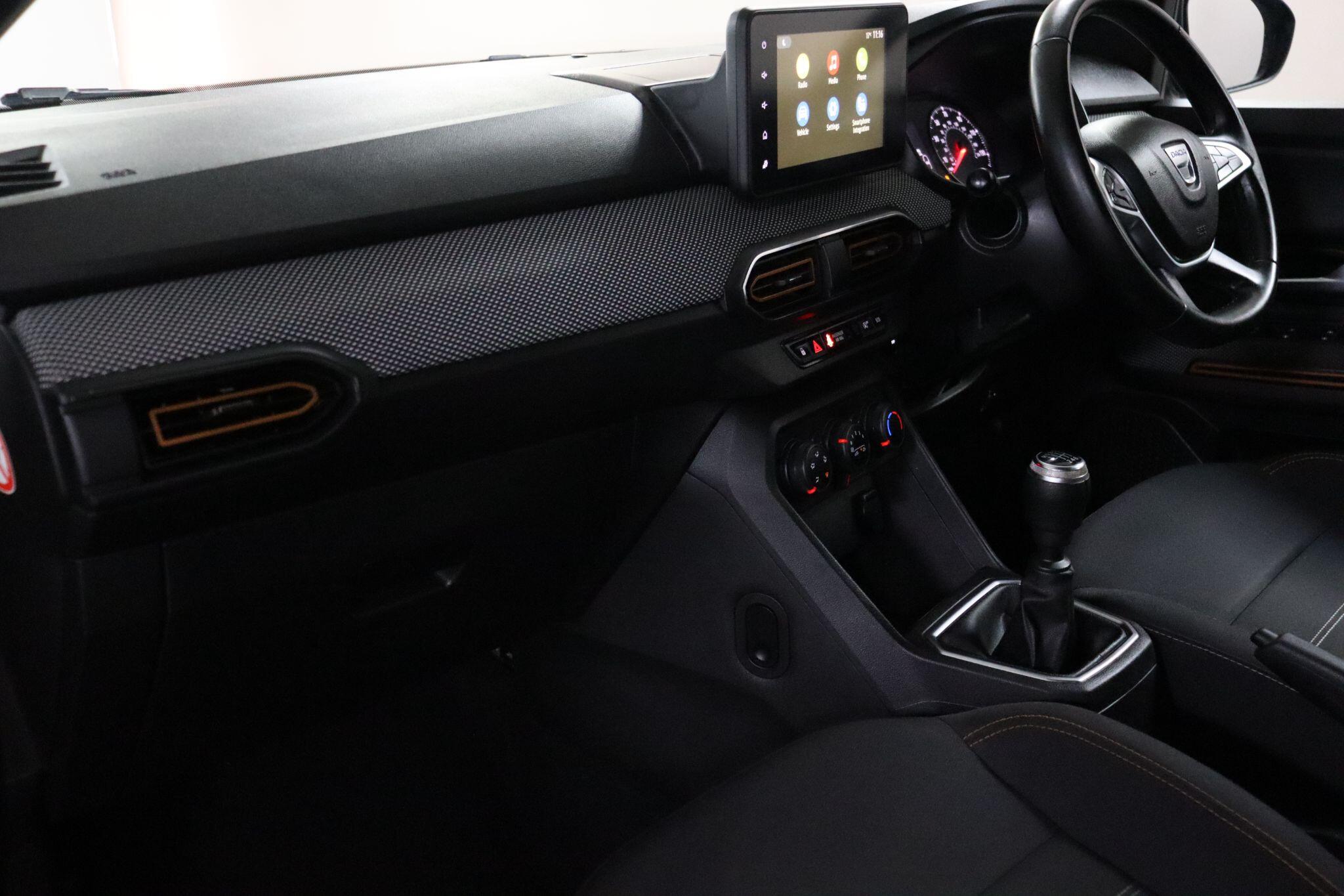Dacia Sandero view 34