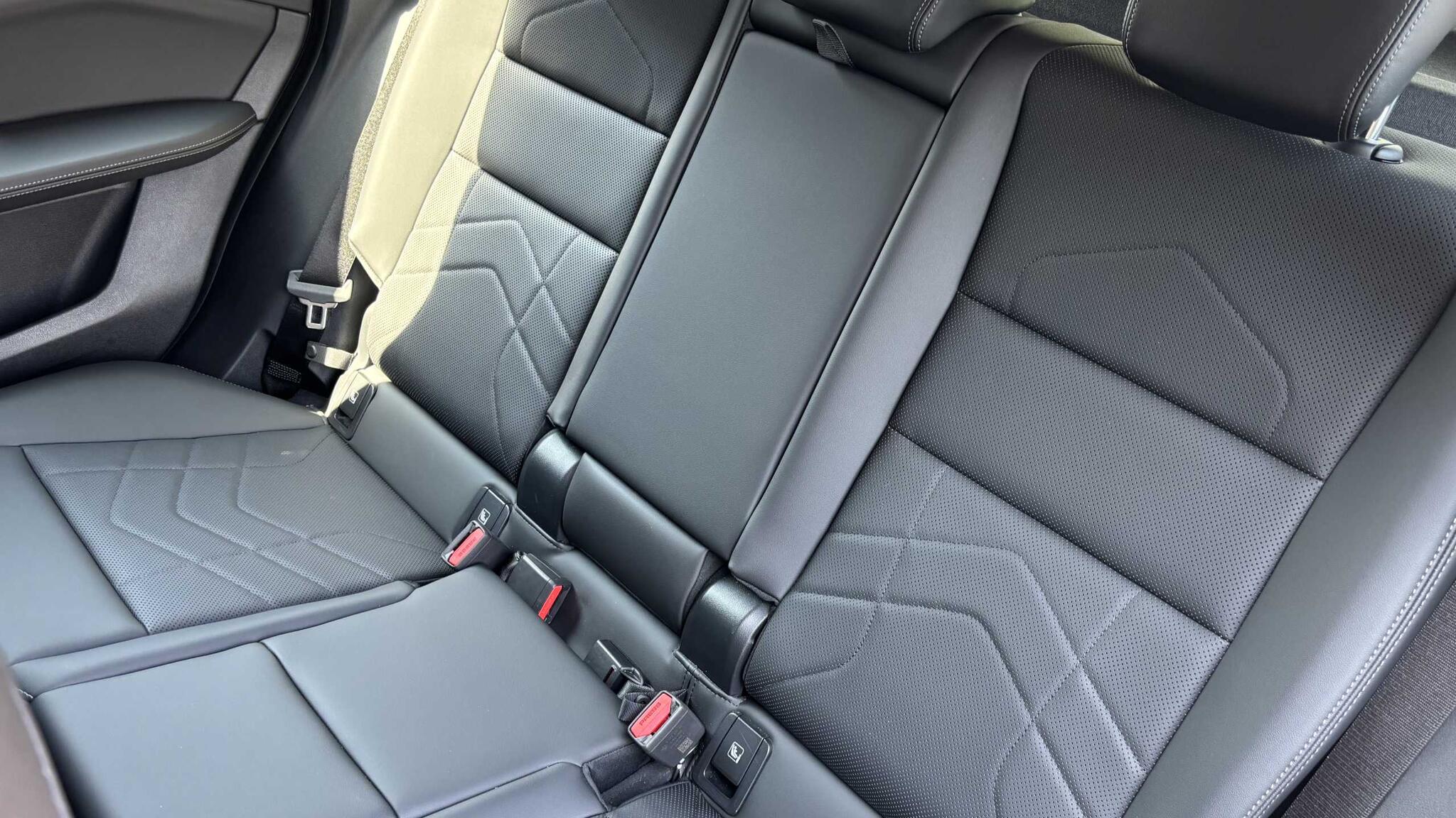 BMW X1 view 11
