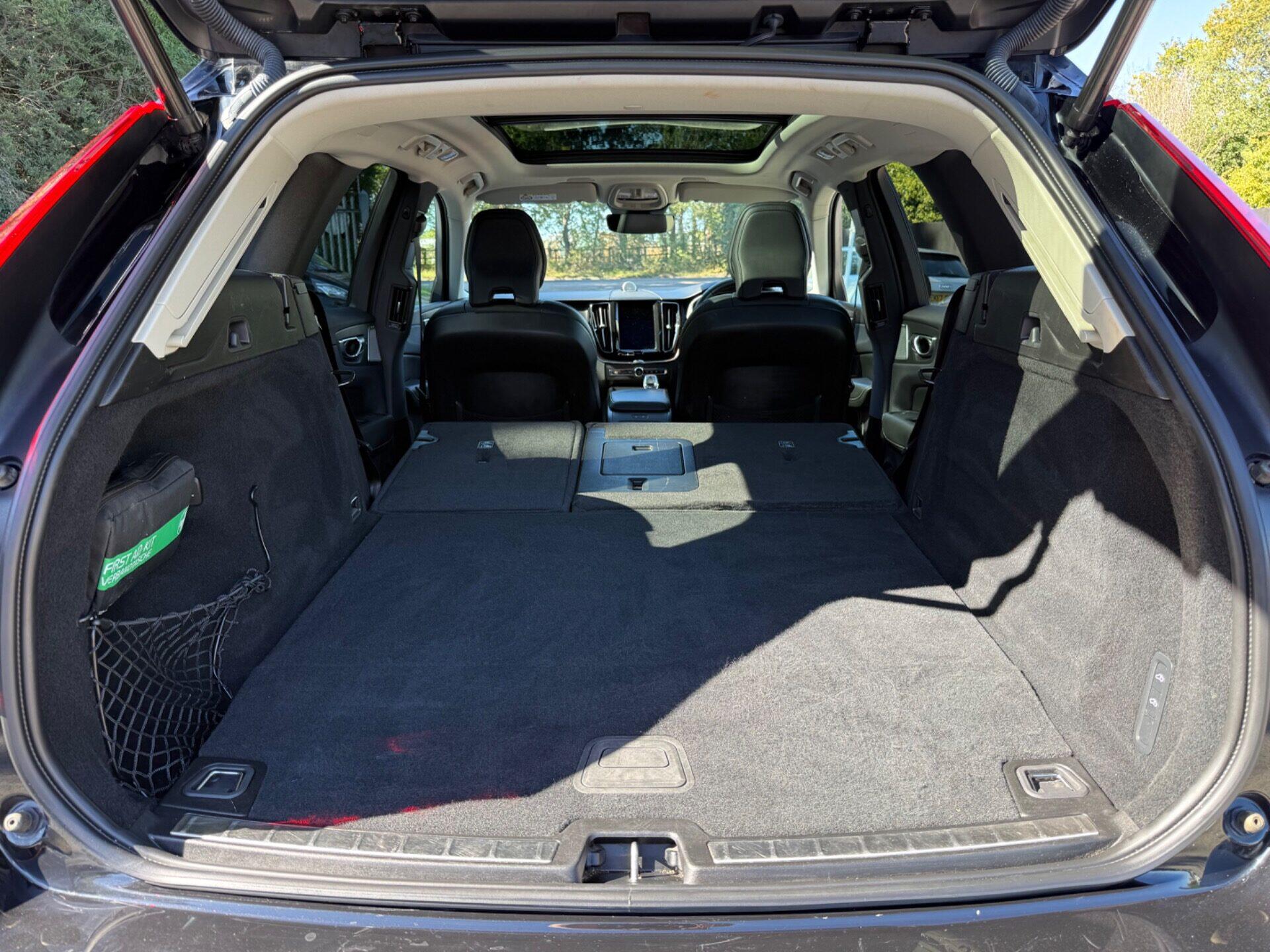 Volvo XC60 view 59