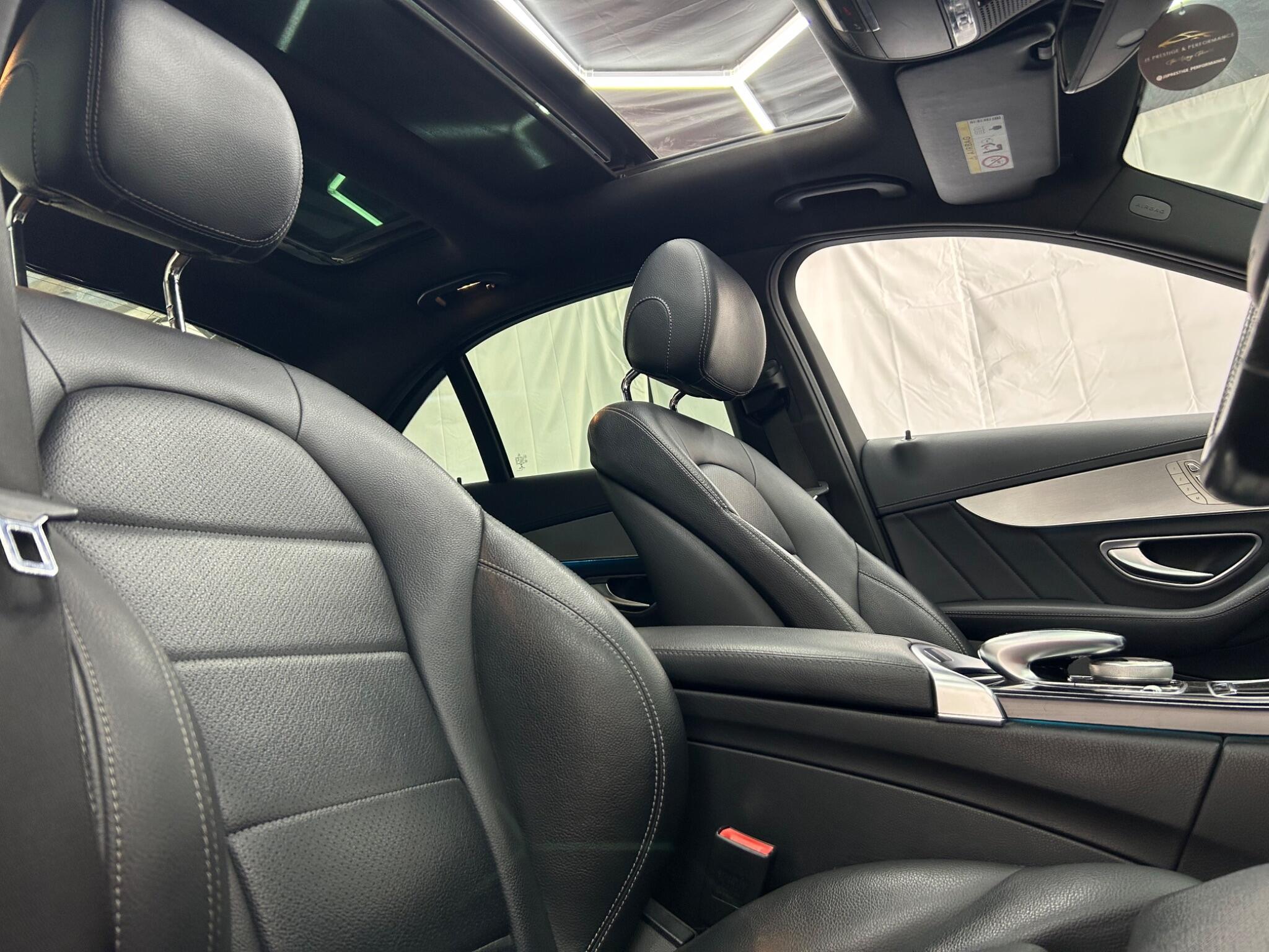 Mercedes-Benz C Class view 21