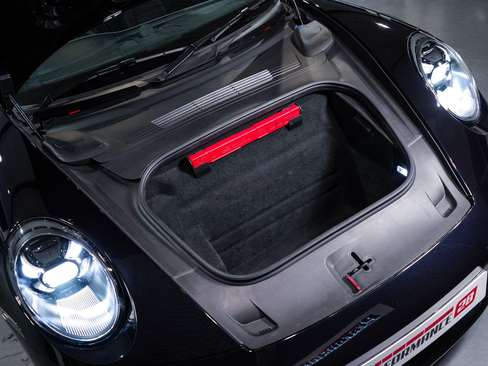 Porsche 911 view 51