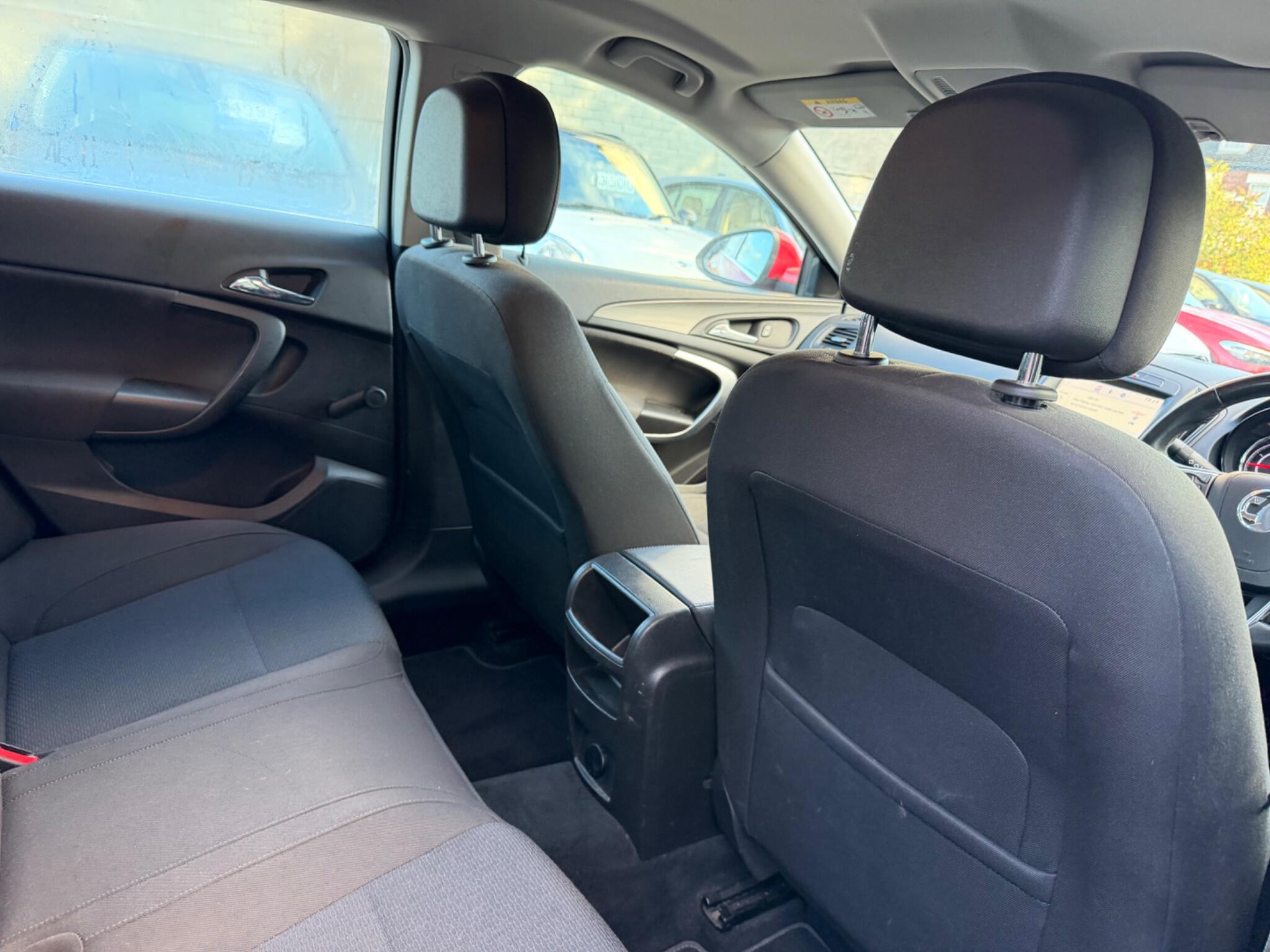 Vauxhall Insignia view 21