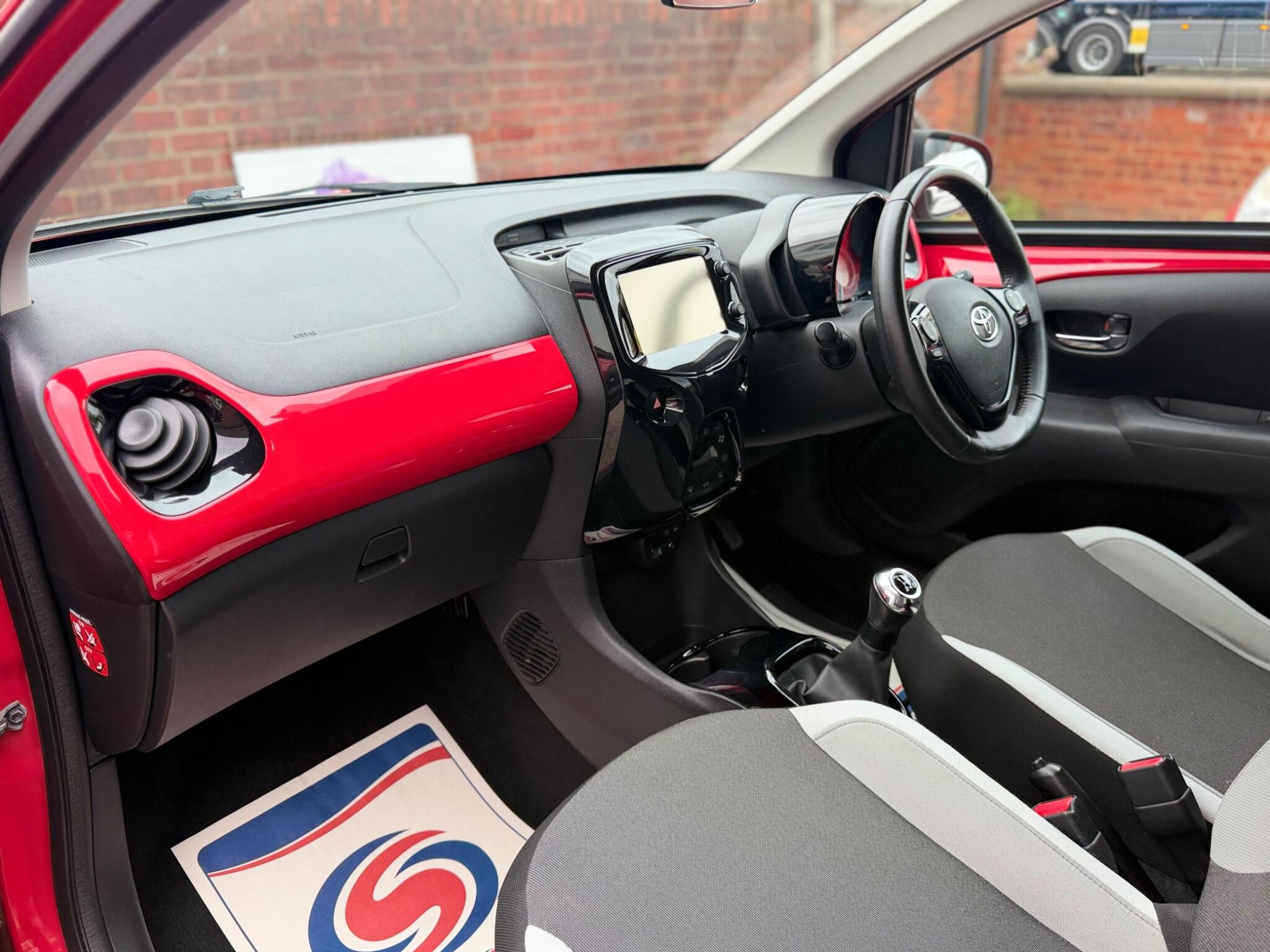 Toyota Aygo view 13