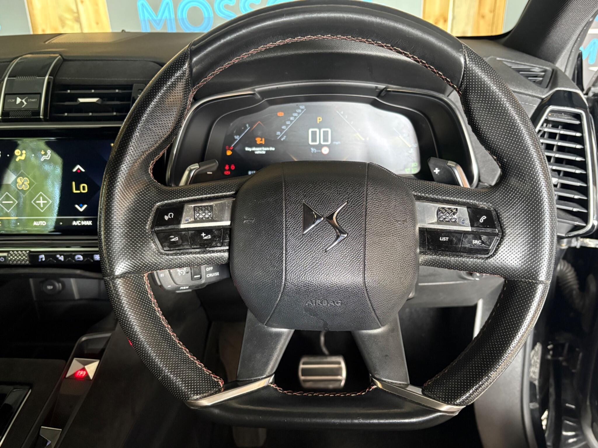 DS Automobiles DS 7 Crossback view 29