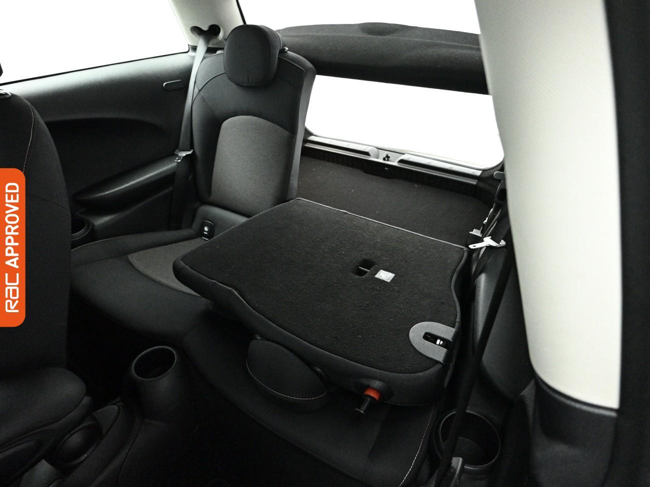 Mini Hatch view 22