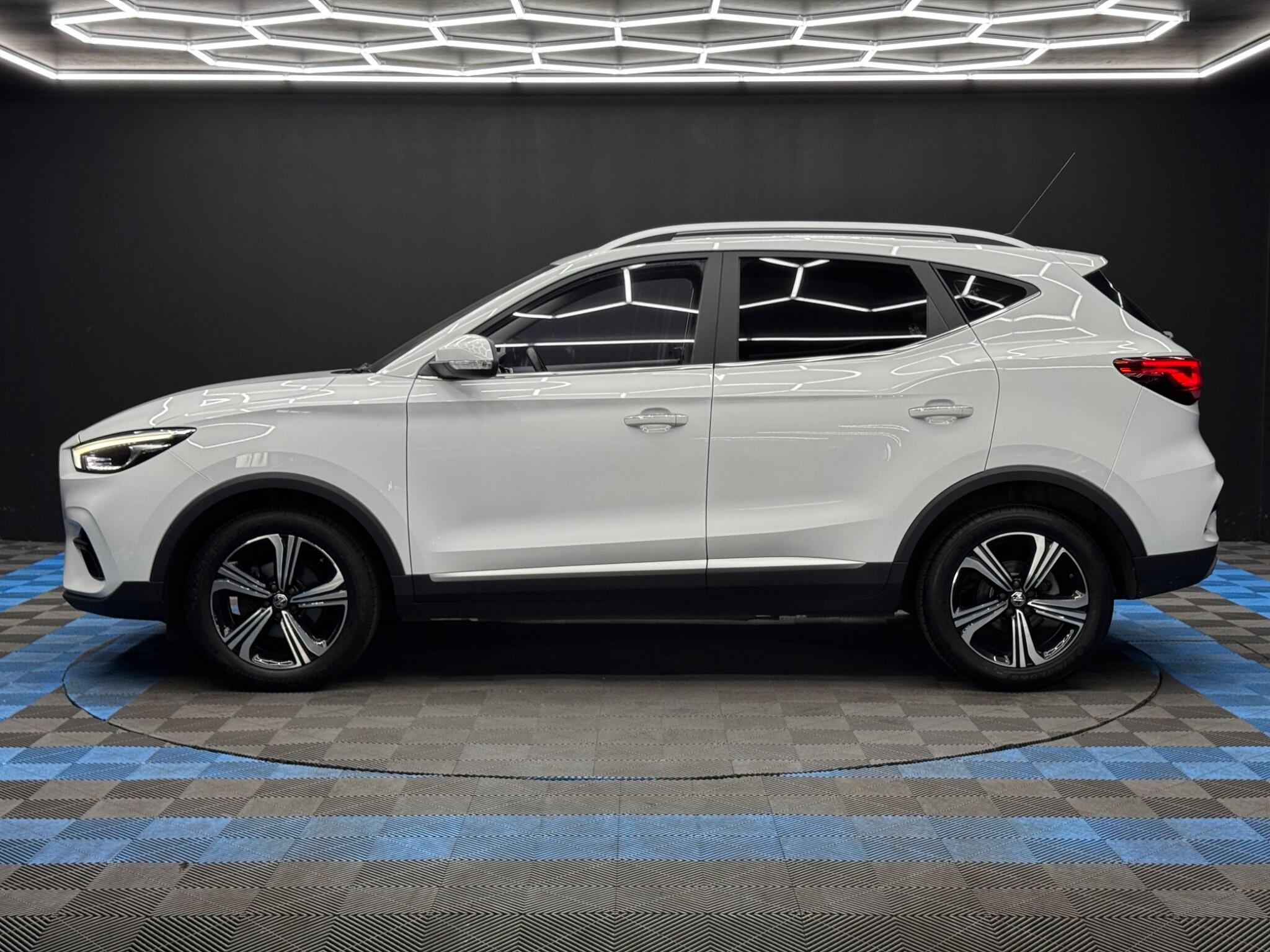 MG MG ZS view 8
